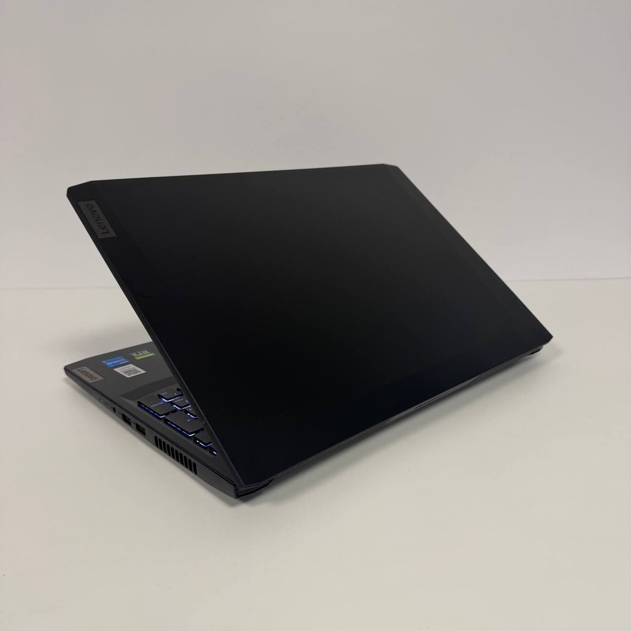 Lenovo IdeaPad Gaming 3 15IHU6 15.6" 120Hz Core i5-11320H 16/512 RTX 3050 4GB - фото 4