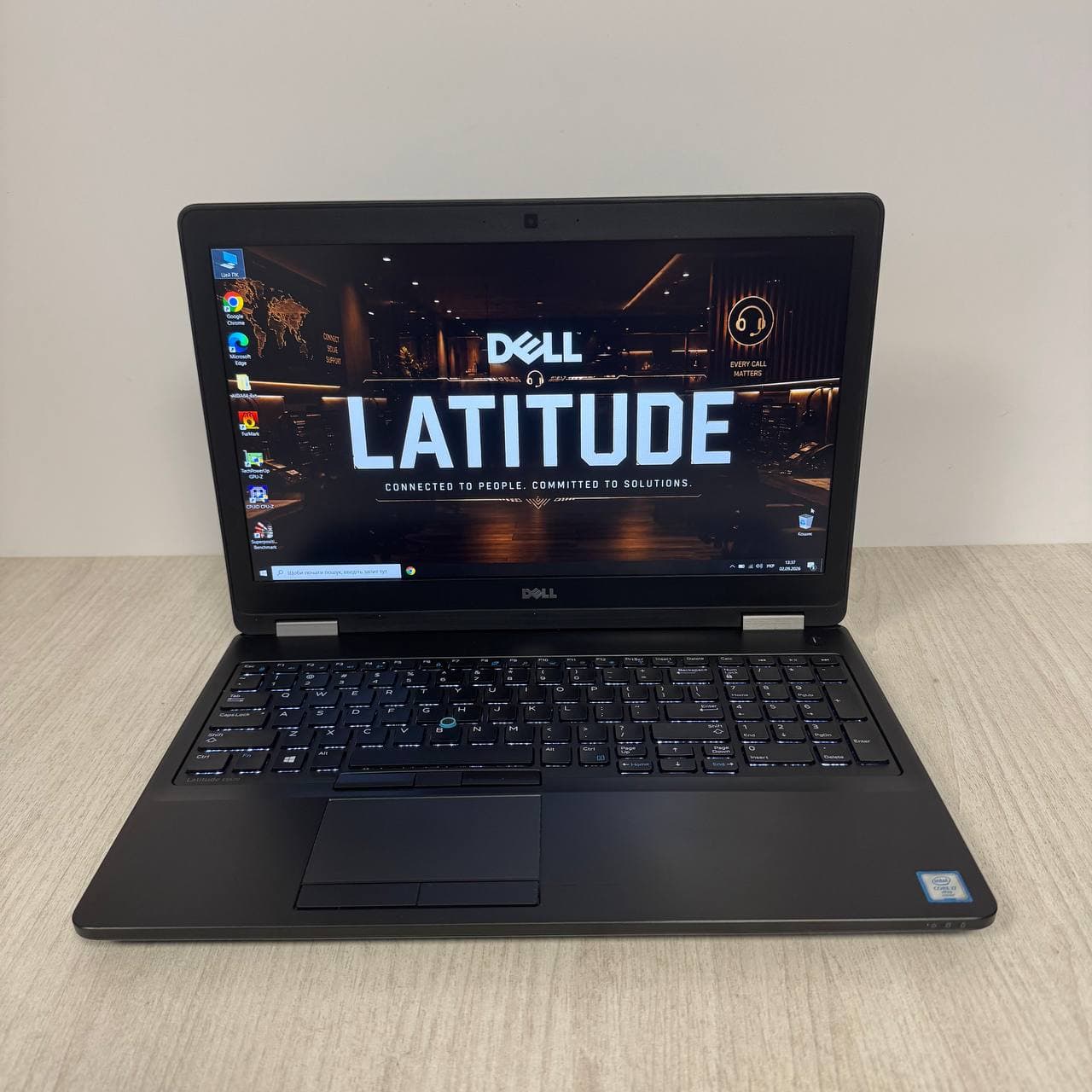 Dell Latitude 5570 Radeon 15.6" Core i7-6600U 8/256 - фото 1