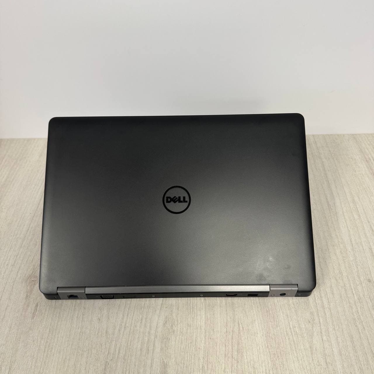 Dell Latitude 5570 Radeon 15.6" Core i7-6600U 8/256 - фото 5