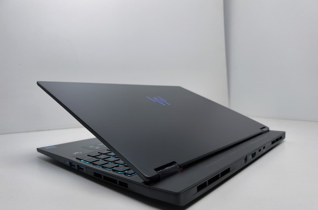 Acer Predator Helios Neo 16" Core Ultra 9 275HX 32/1000 RTX 5070 Ti 12GB - фото 5