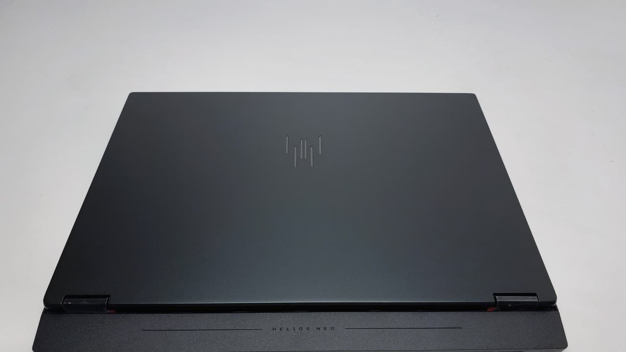 Acer Predator Helios Neo 16" Core Ultra 9 275HX 32/1000 RTX 5070 Ti 12GB - фото 8