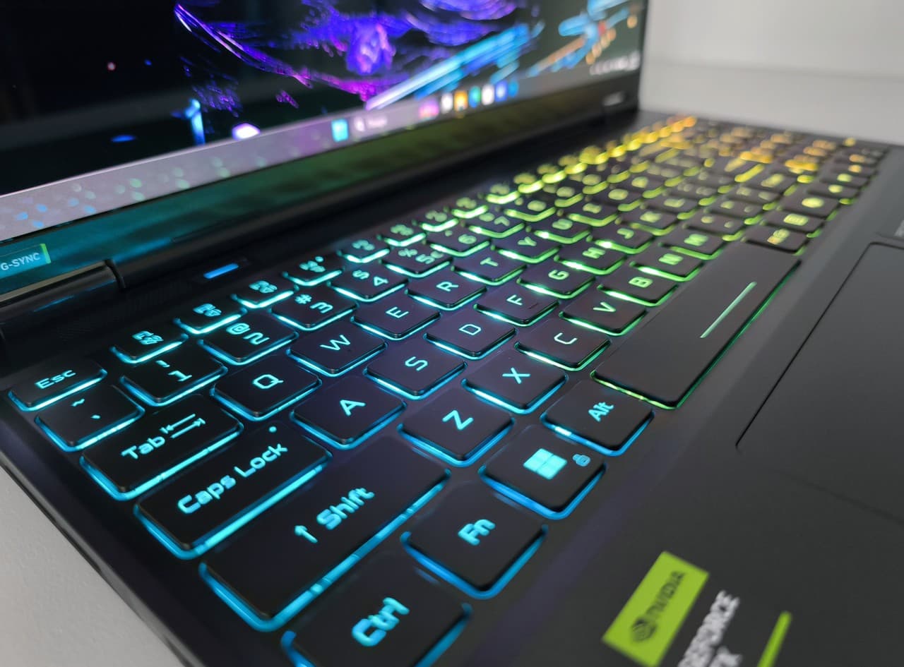 Acer Predator Helios Neo 16" Core Ultra 9 275HX 32/1000 RTX 5070 Ti 12GB - фото 6