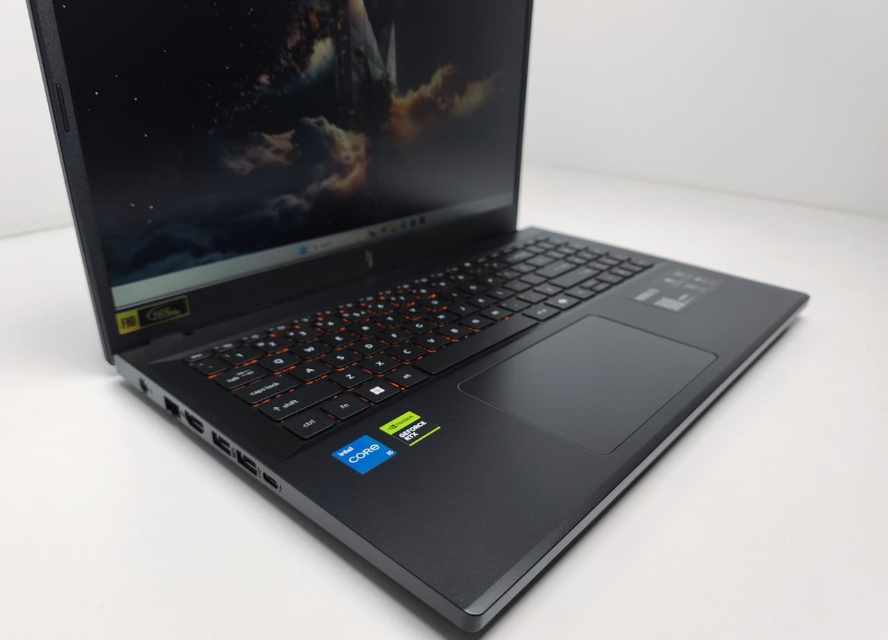Acer Nitro V15 15.6" Core i5-13420H 16/512 RTX 5050 8GB - фото 1