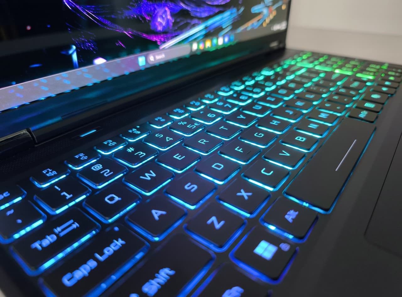 Acer Predator Helios Neo 16" Core Ultra 9 275HX 16/1000 RTX 5060 8GB - фото 6