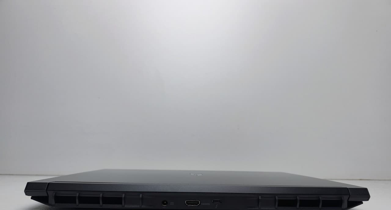 Acer Nitro V16 Core 7 240 32/512 RTX 5060 8GB - фото 8