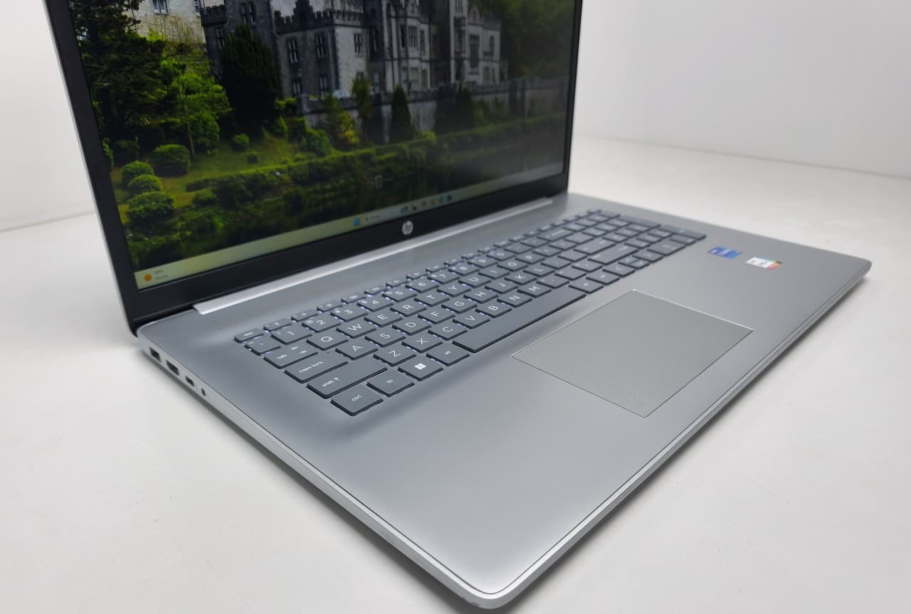 HP 17 Laptop 17.3" Core i7-1255U 16/512 - фото 1