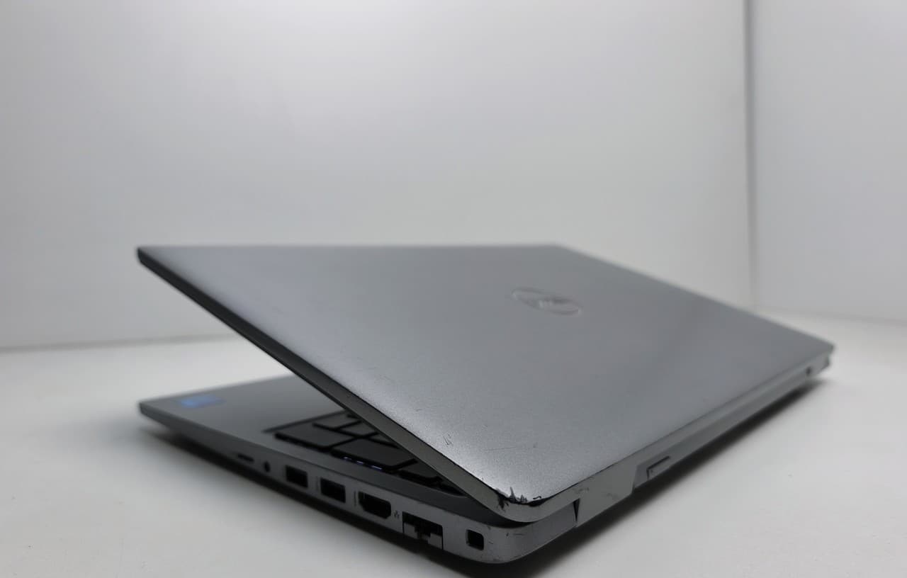Dell Latitude 5520 15.6" Core i5-1145G7 8/256 - фото 5