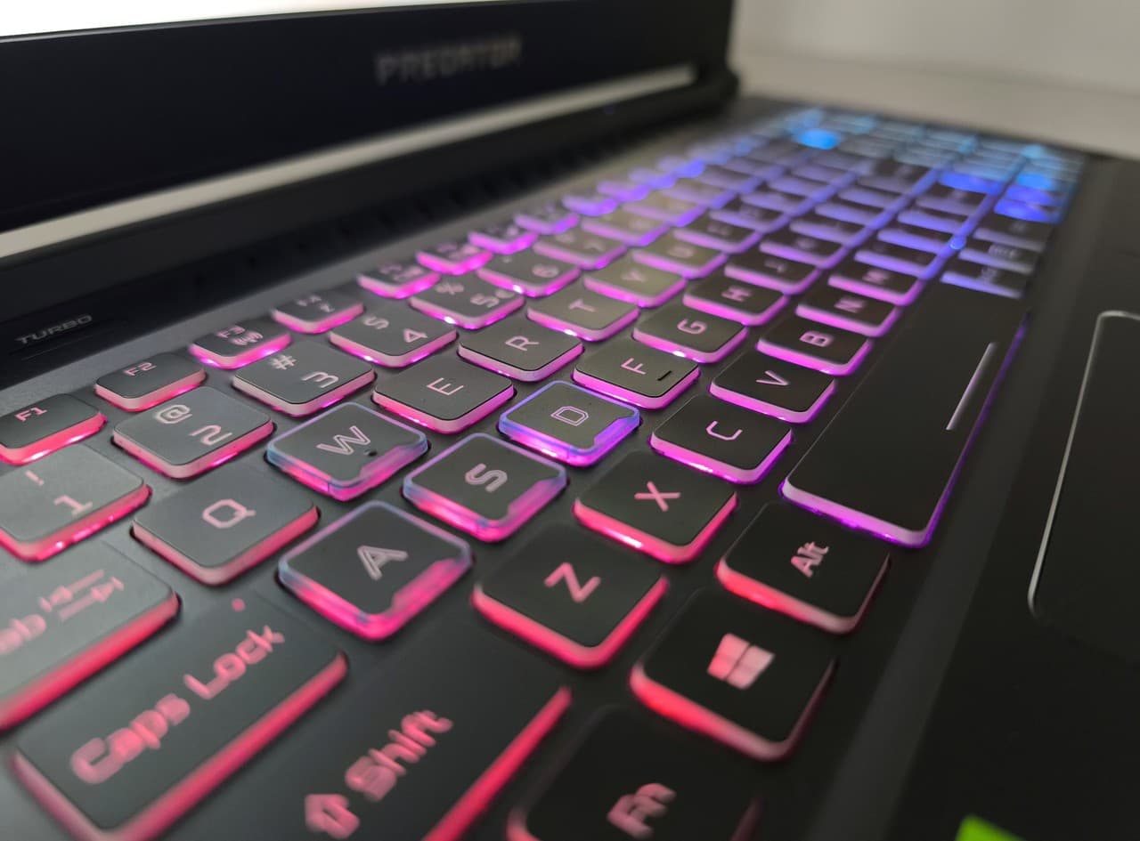 Acer Predator 15.6" Core i7-10850H 16/512 RTX 3080 8GB - фото 6