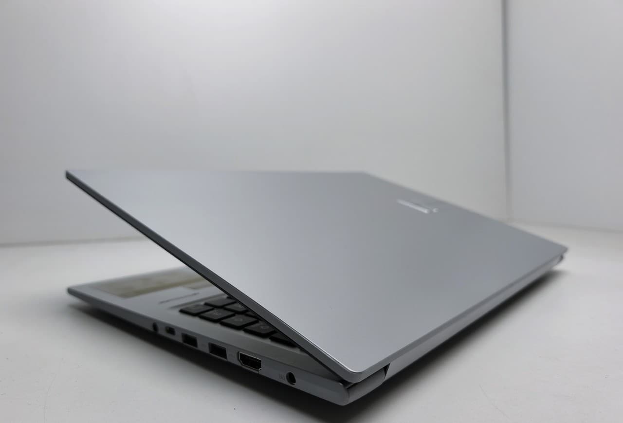 Asus Vivobook 16" Core i5-1235U 16/512 - фото 4