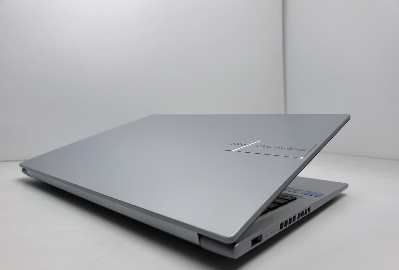 Asus Vivobook 16" Core i5-1235U 16/512 - фото 5