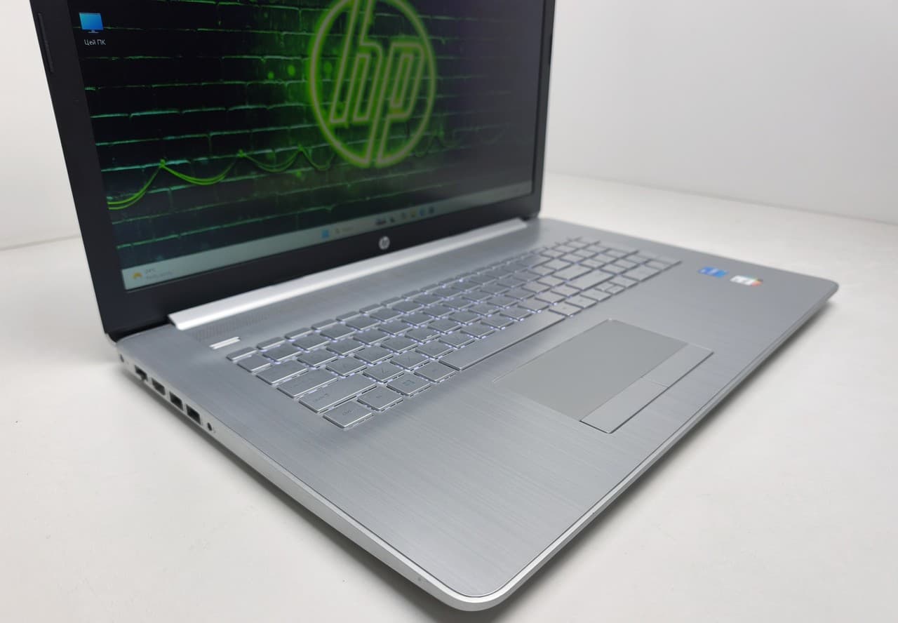 HP 17 Laptop 17.3 HD+Сore -1135G7 Core i5-1135G7 8/256 - фото 1