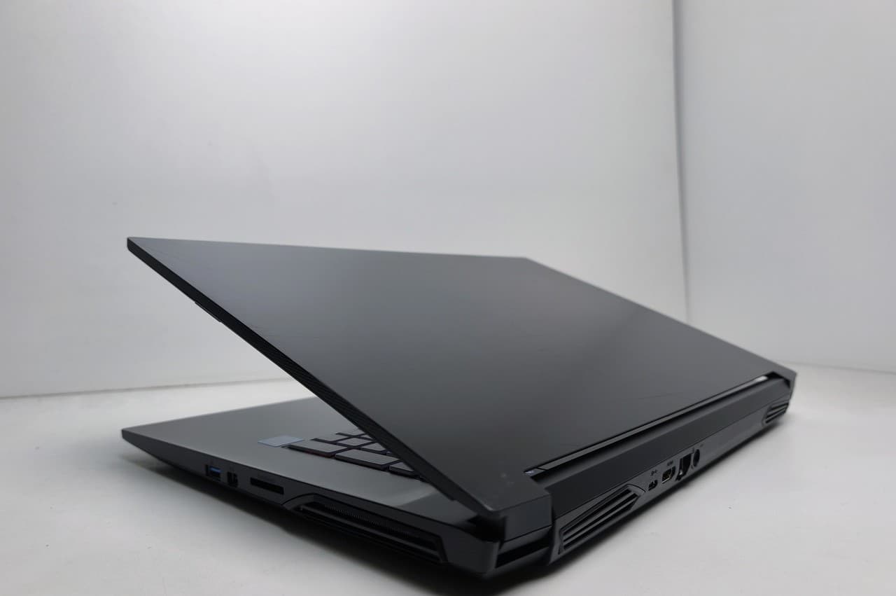 Clevo 17.3" Core i7-9750H 16/256 GTX 1660 Ti 6GB - фото 4