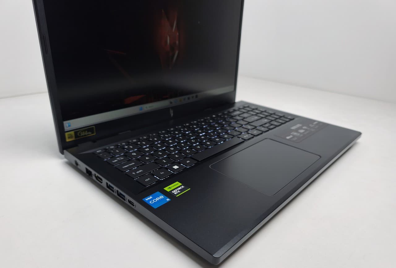 Acer Nitro V15 15.6" Core i5-13420H 16/512 RTX 4050 6GB - фото 1