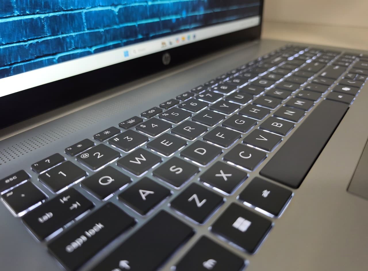 HP 17.3" Core i5-1334U 8/512 - фото 6
