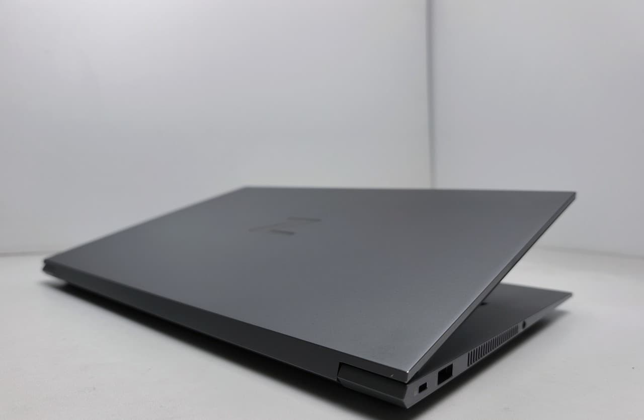 HP Zbook Studio G8 15.6" Сore i9-11950H 32/1000 - фото 4