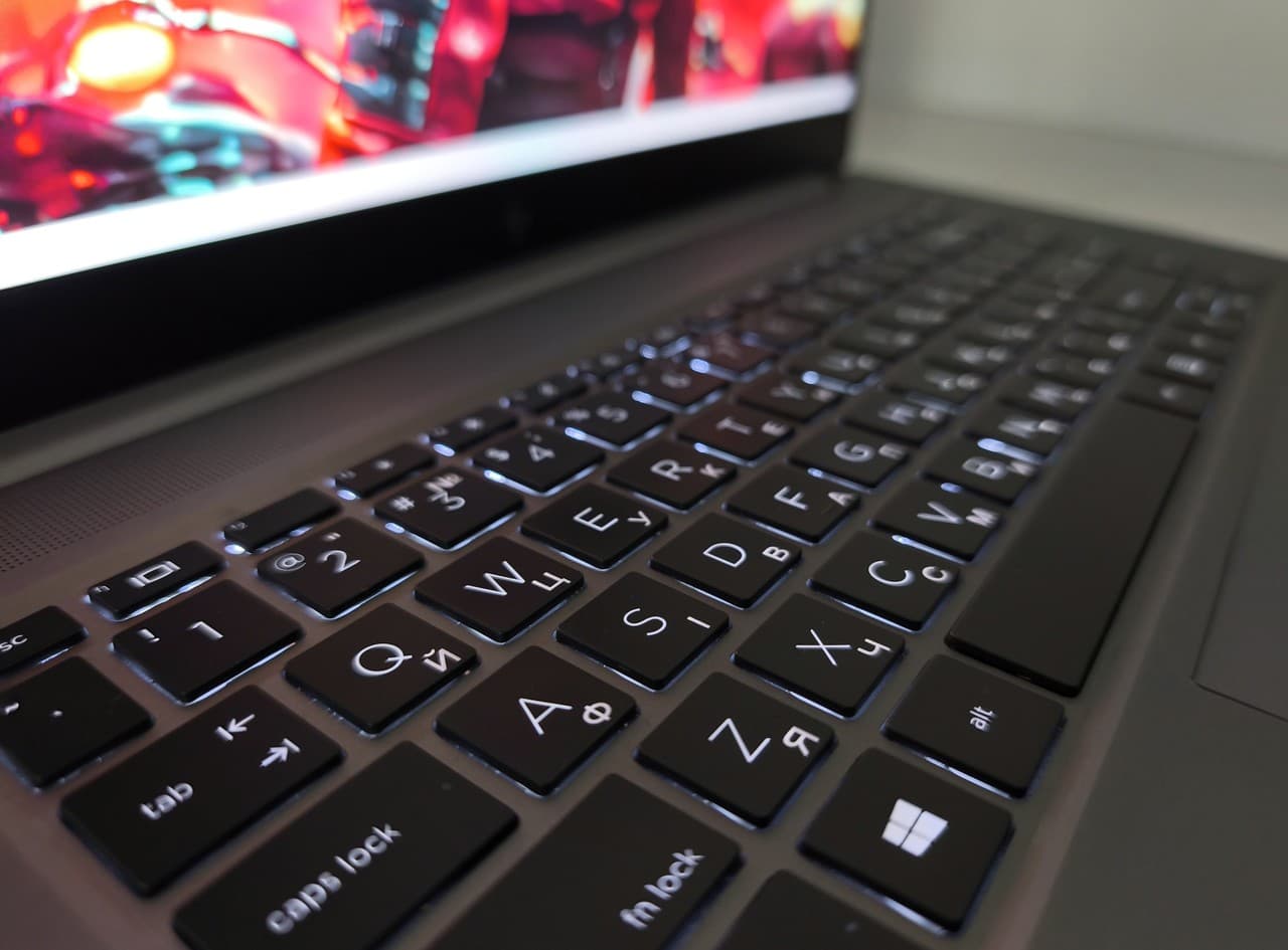 HP Zbook Studio G8 15.6" Сore i9-11950H 32/1000 - фото 6