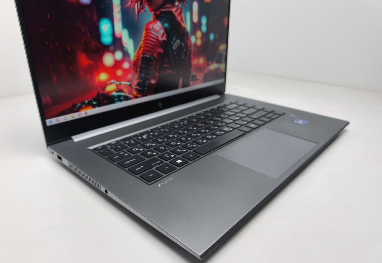 HP Zbook Studio G8 15.6" Сore i9-11950H 32/1000 - фото 1