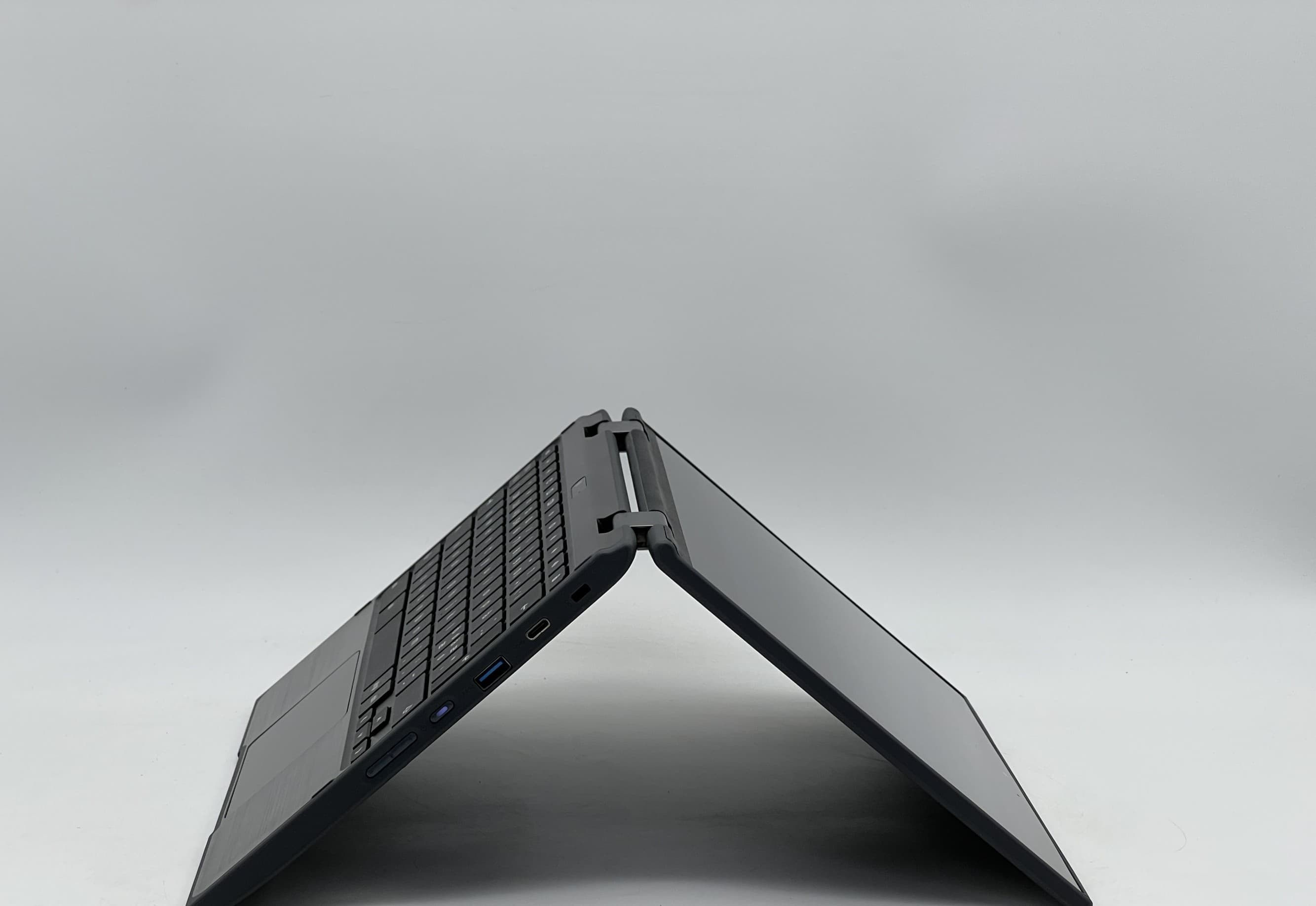 Lenovo 300e Chromebook 2nd Gen 2 in 1 11" Celeron N4100 8/32 - фото 4