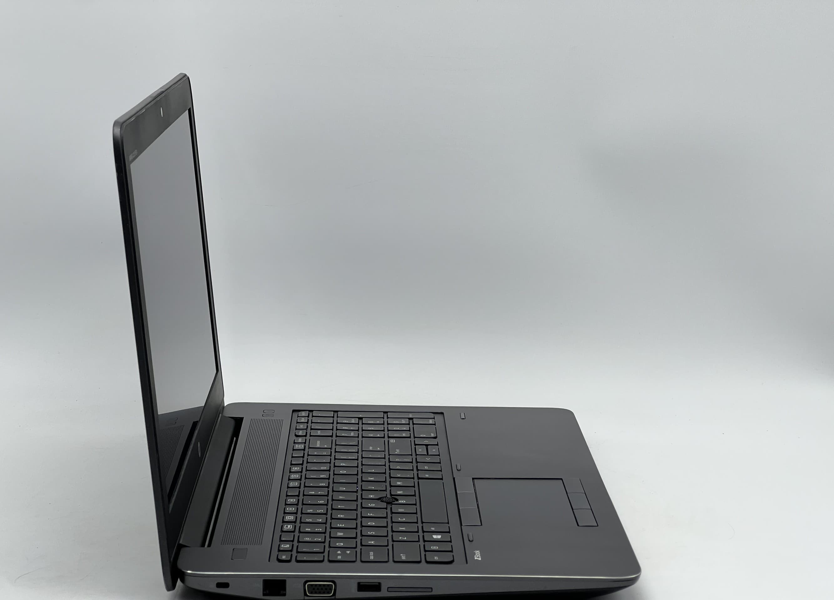 HP ZBook 15 G3 i7-6820HQ 16/480 - фото 2