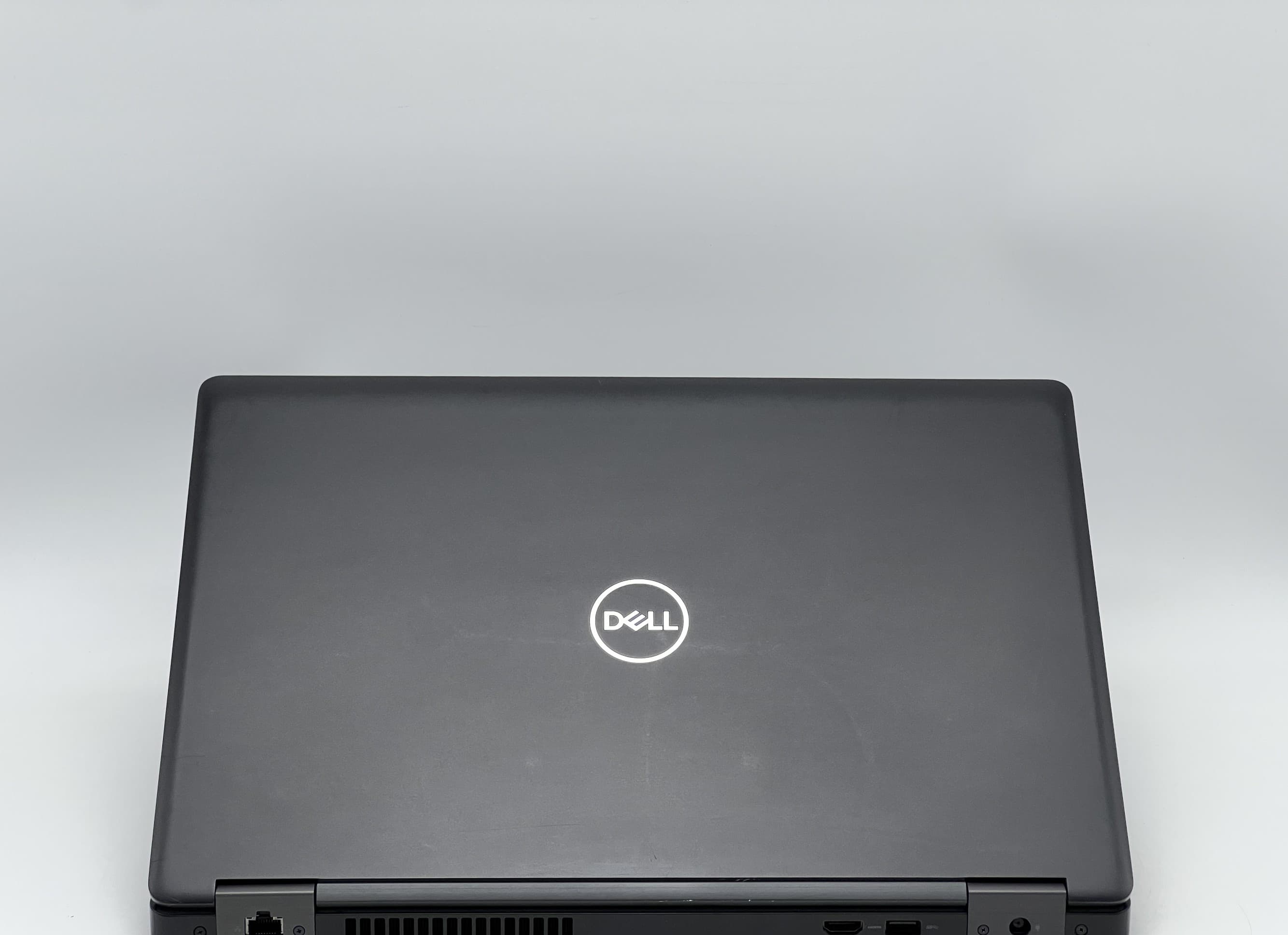 Dell Latitude 5590 15" i5-7300U 8/120 - фото 4