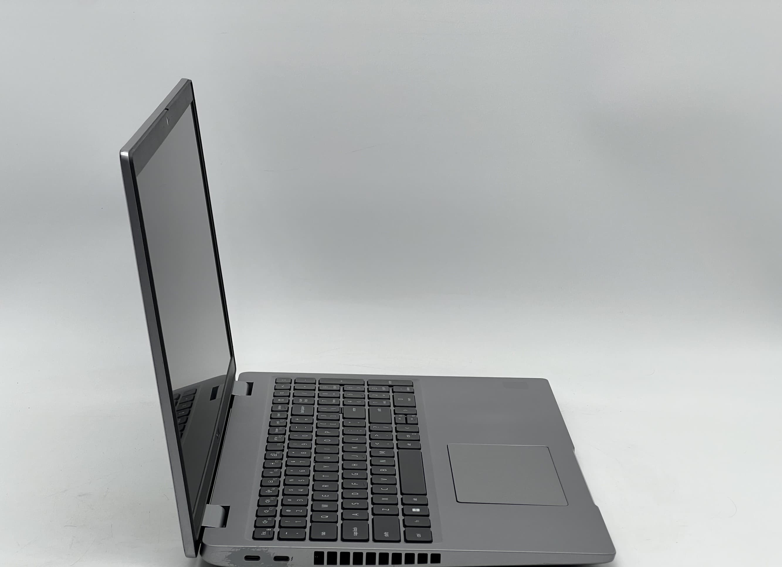 Dell Latitude 5530 15" i5-1245U 16/240 - фото 2