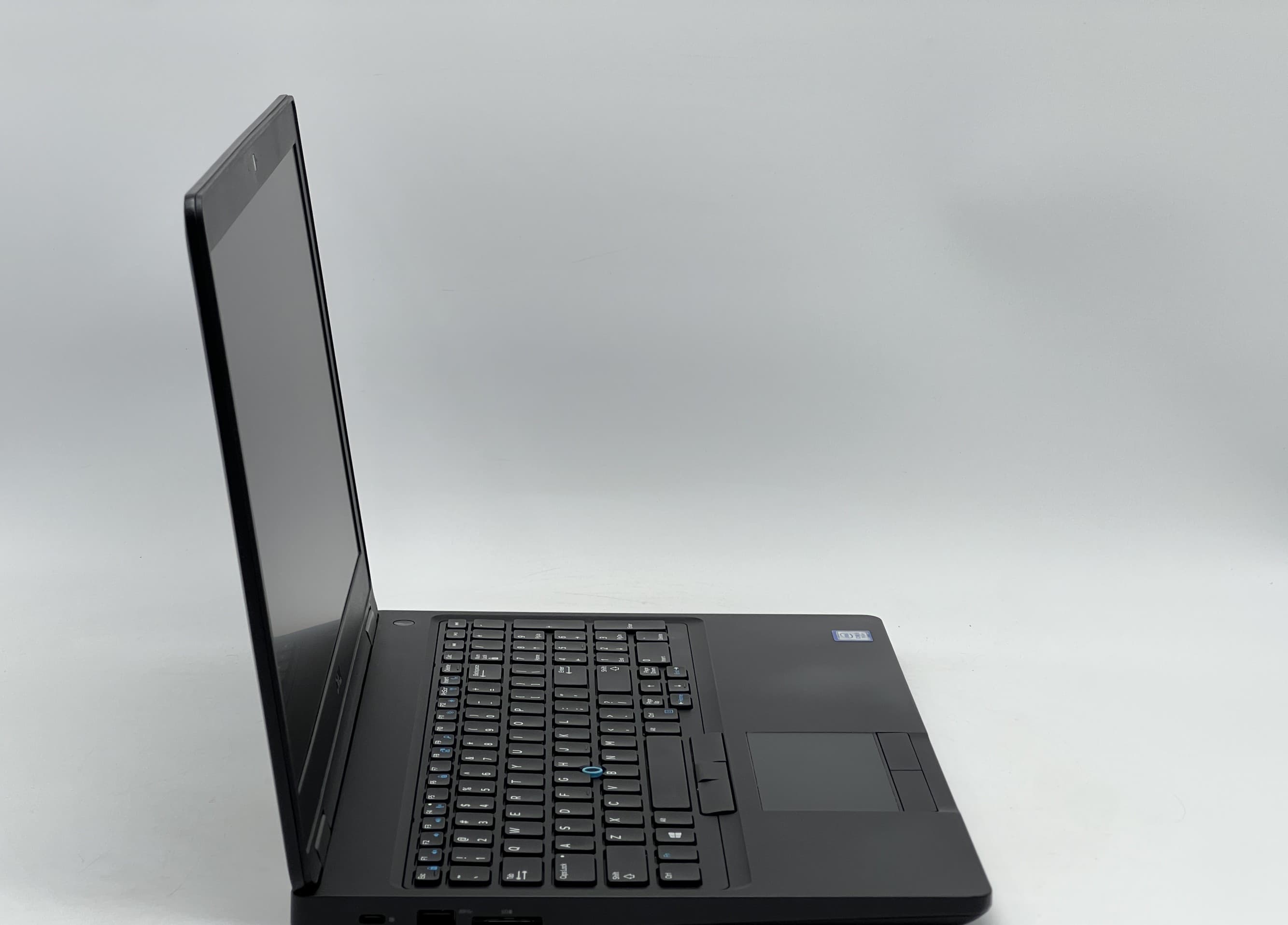 Dell Latitude 5590 15" i5-7300U 8/120 - фото 2