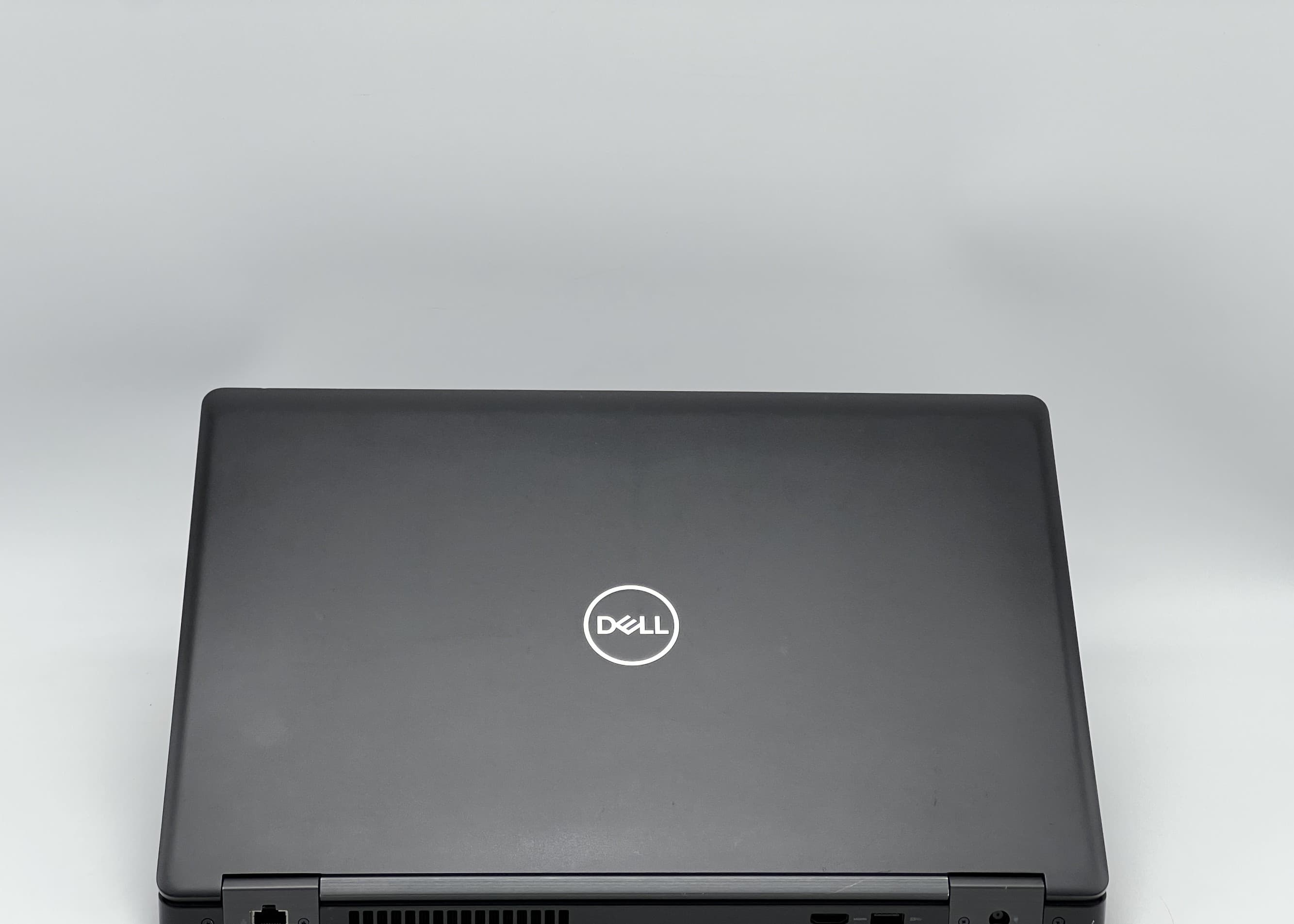 Dell Latitude 5590 15" i5-7300U 8/120 - фото 4