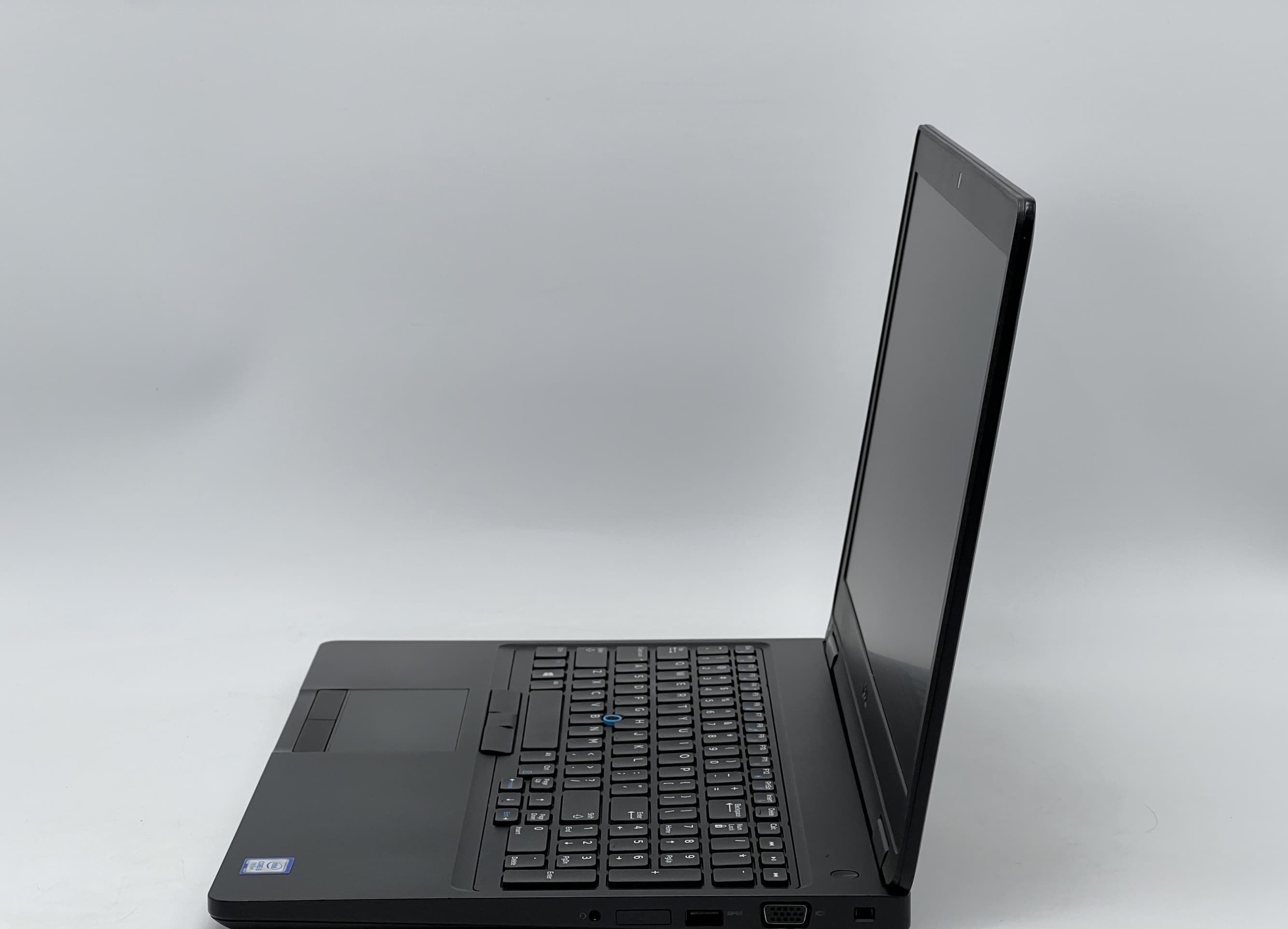Dell Latitude 5590 15" i5-7300U 8/120 - фото 3