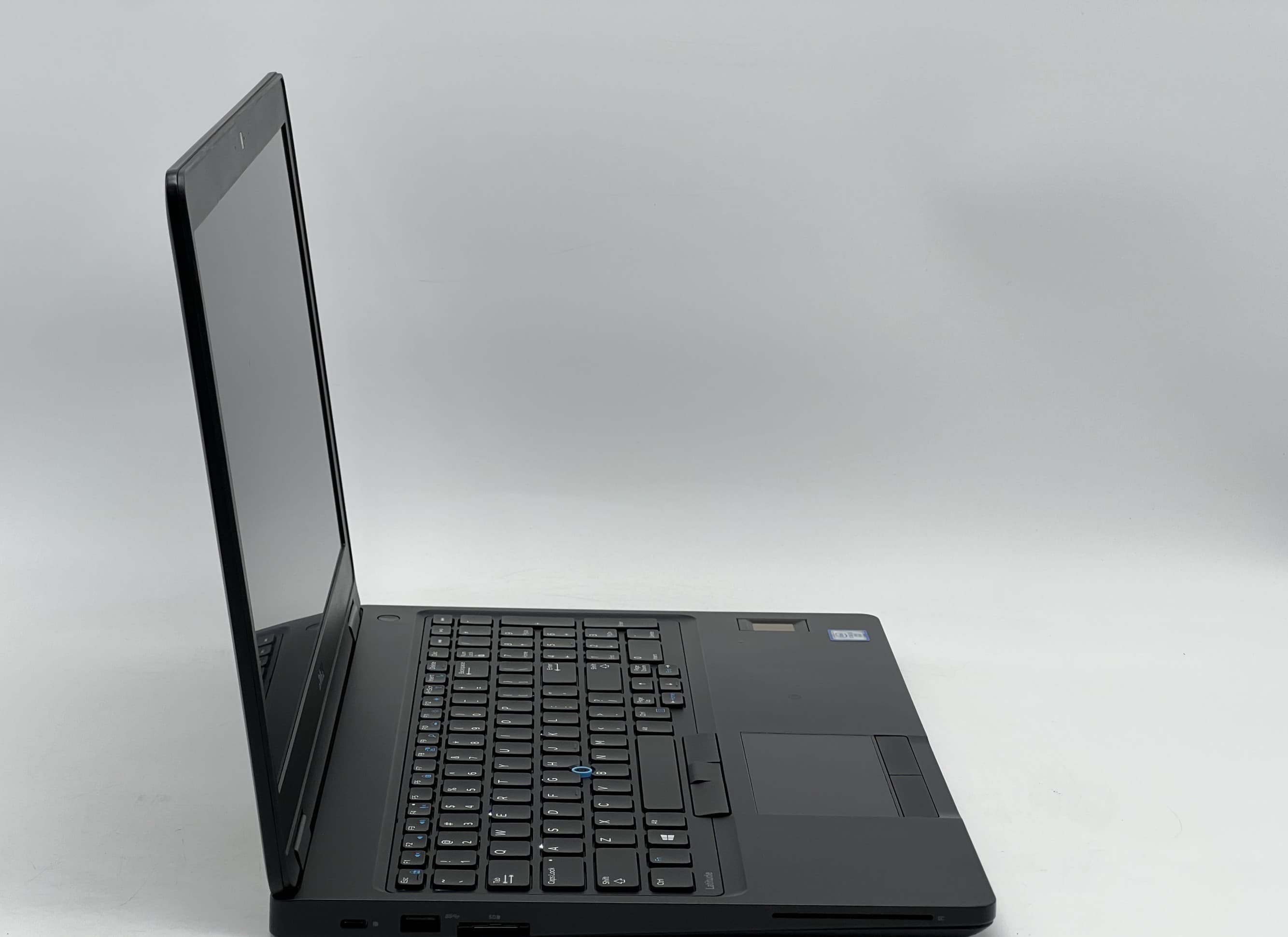 Dell Latitude 5580 15" i5-6300U 8/120 - фото 2