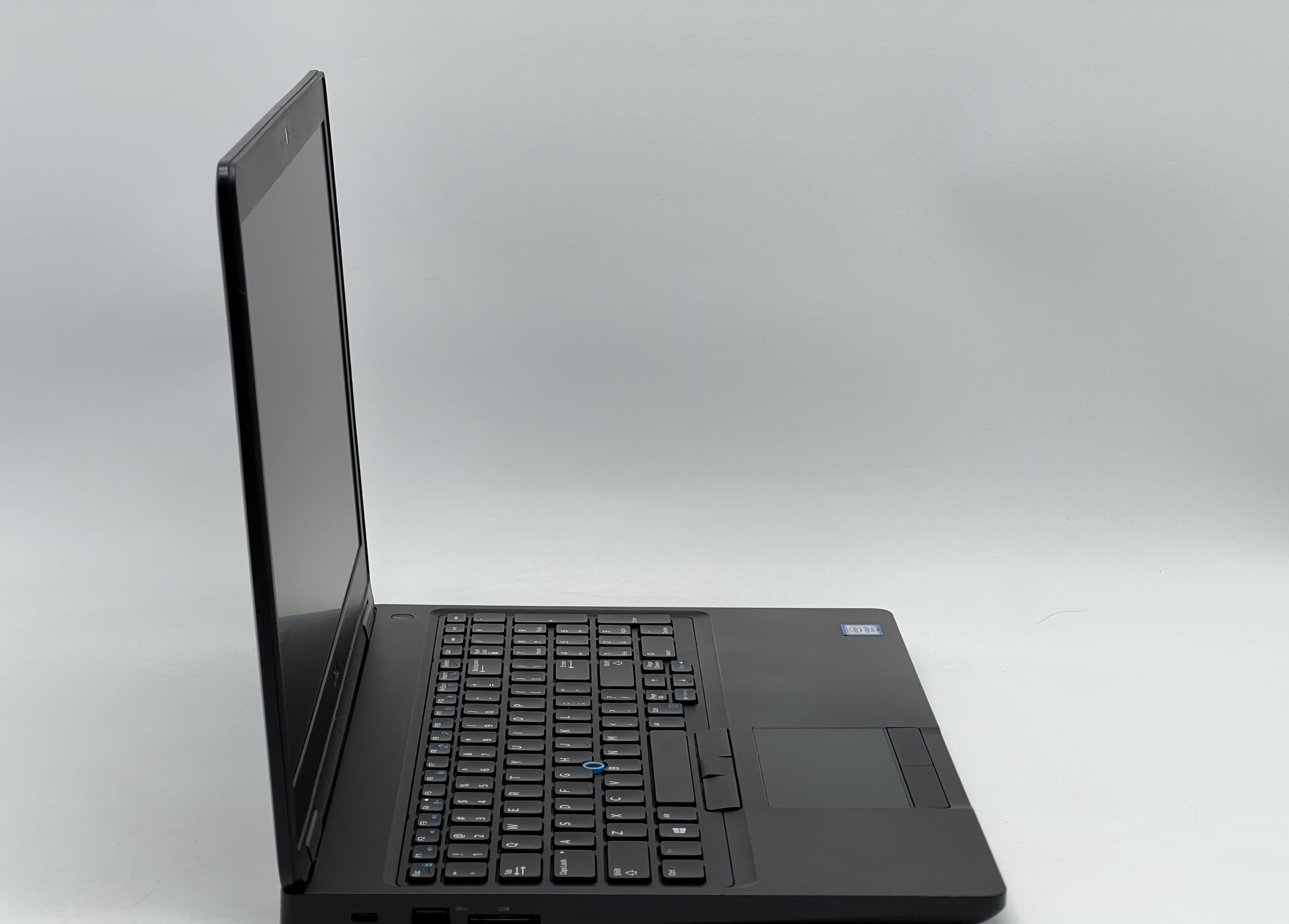 Dell Latitude 5590 15" i5-7300U 8/120 - фото 2