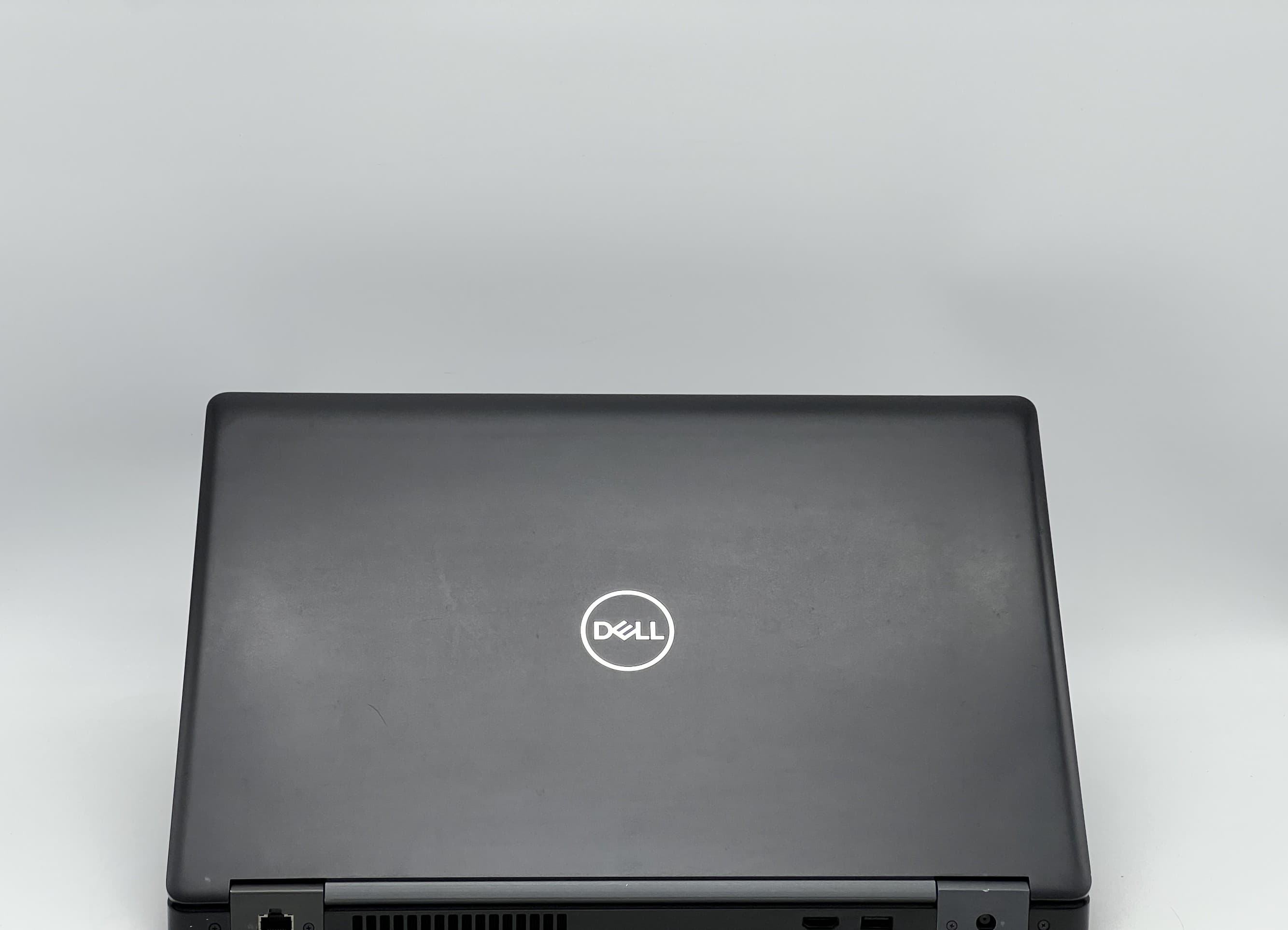Dell Latitude 5590 15" i5-7300U 8/120 - фото 4