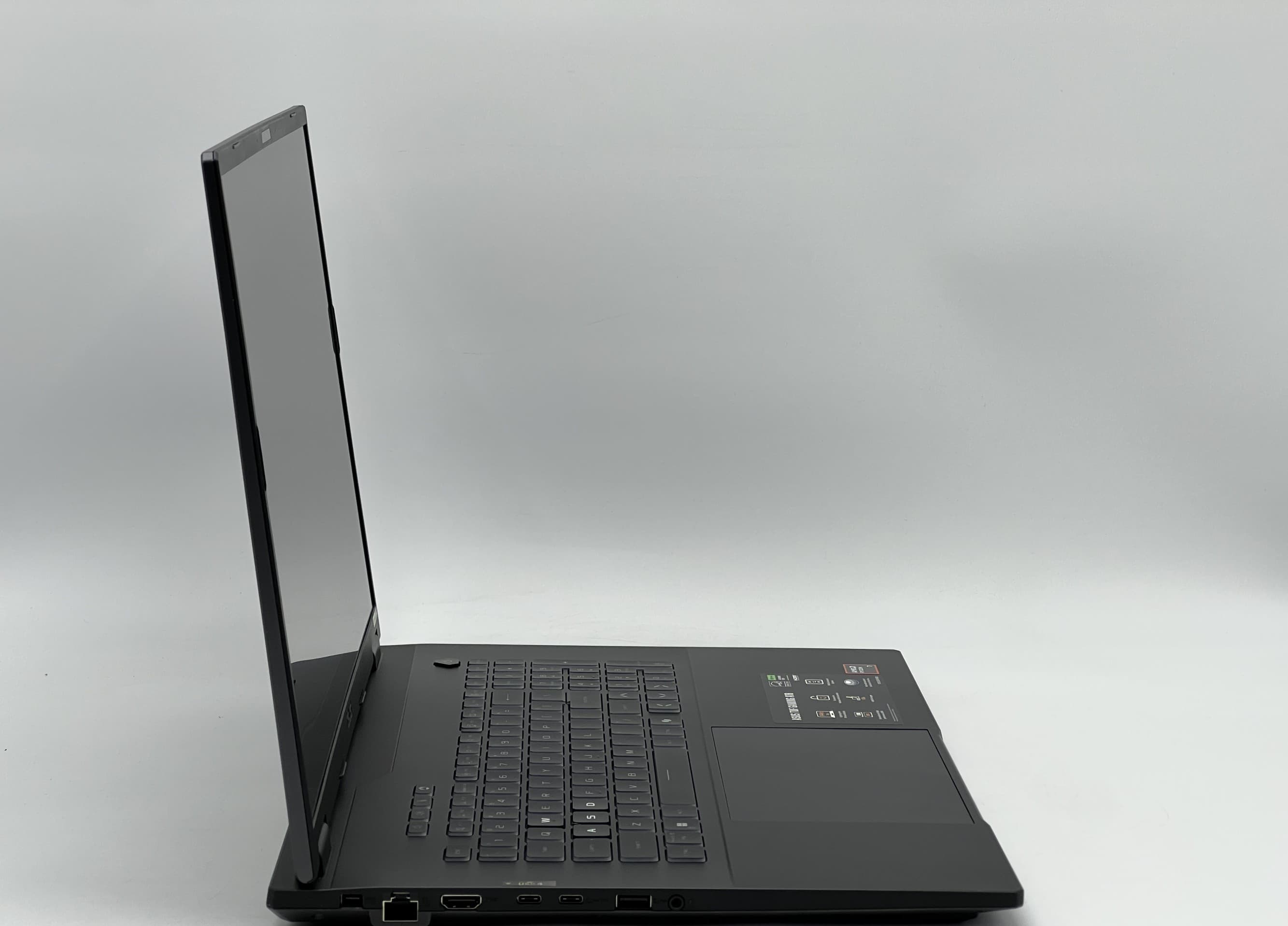 Asus TUF FA808UM-IS74 18" Ryzen 7 260 16/960 RTX 5060 8GB - фото 2