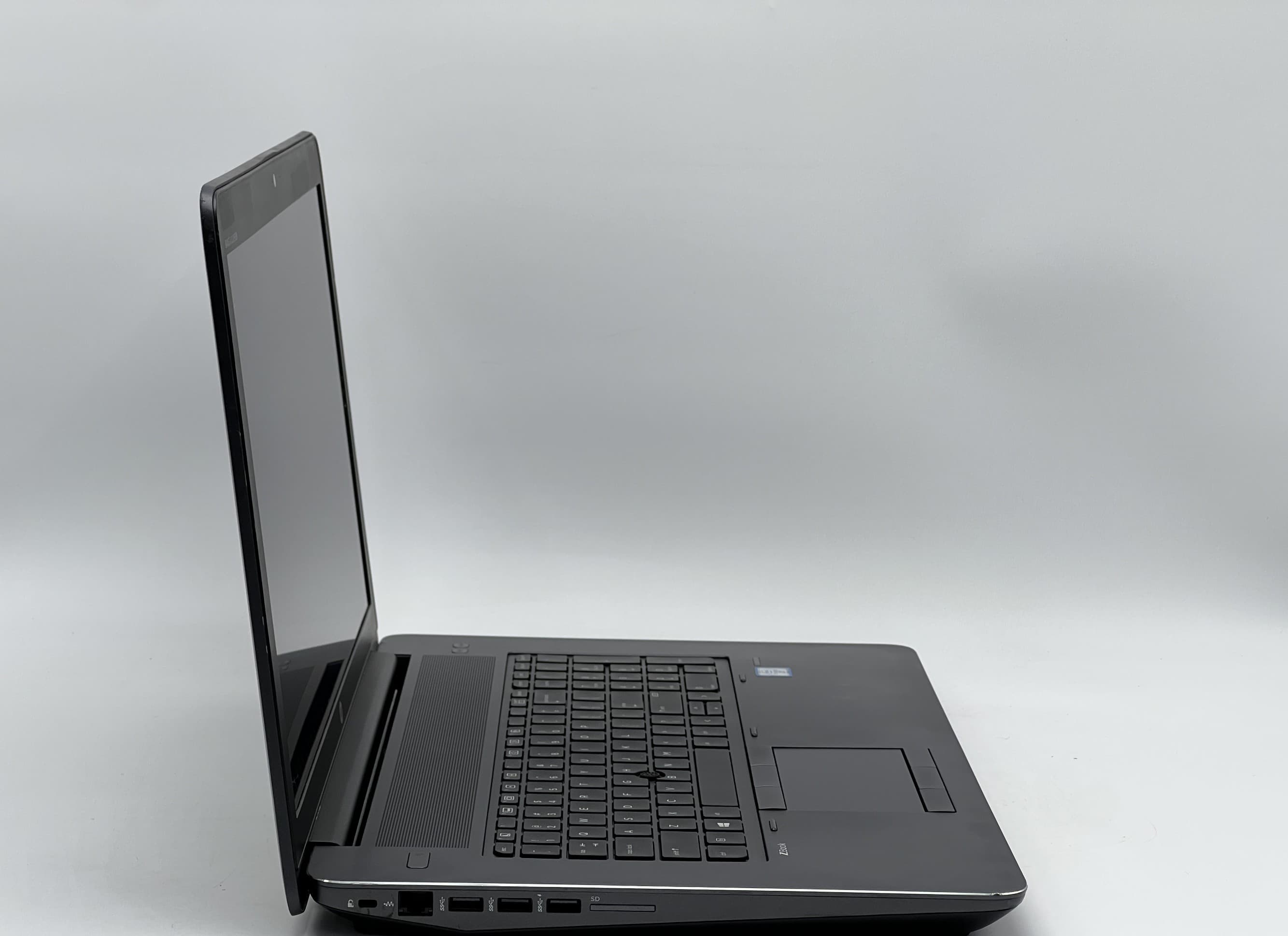 HP ZBook 17 G3 i5-6440HQ 16/480 - фото 2
