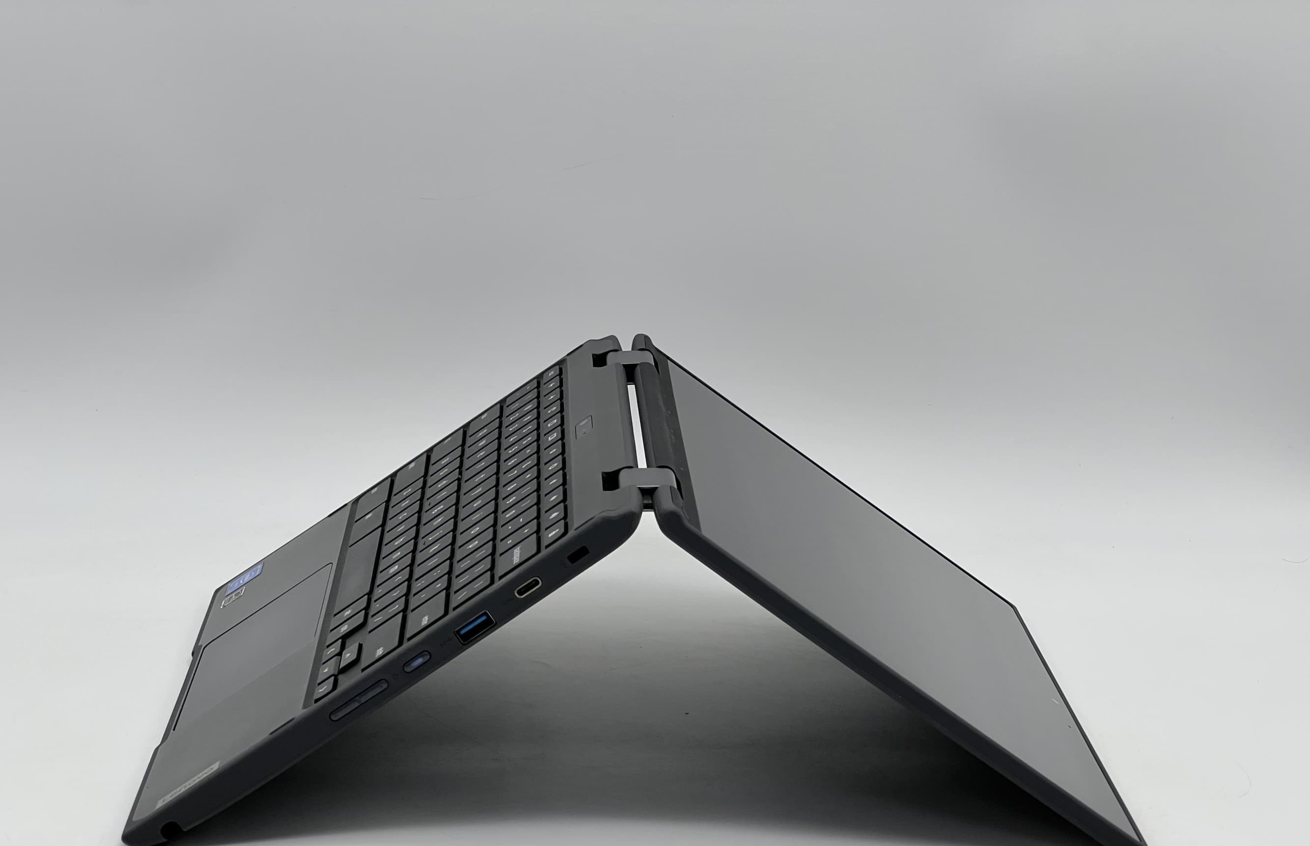 Lenovo 500e Chromebook 2nd Gen 2 in 1 11" Celeron N4120 4/32 - фото 4
