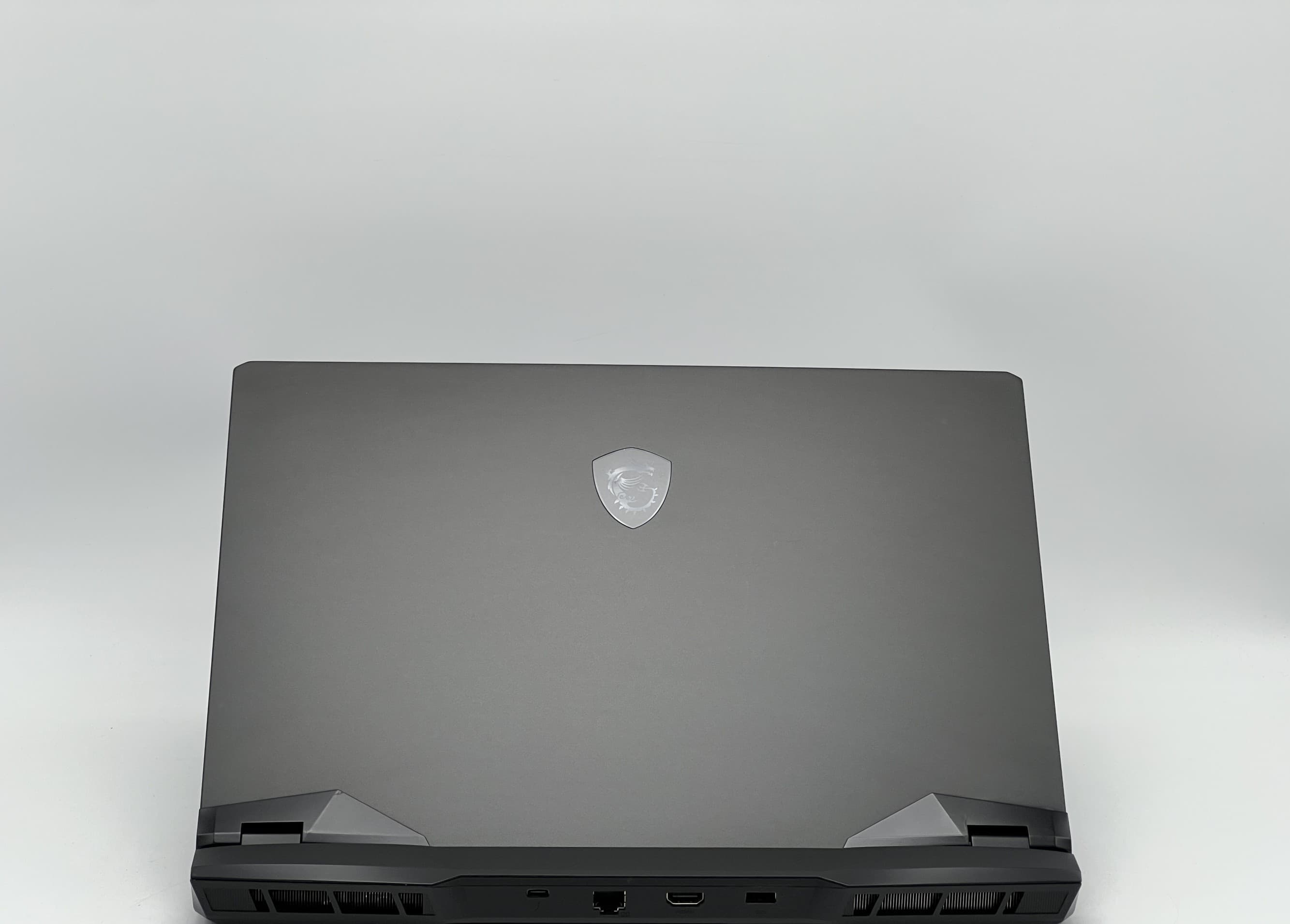 MSI Vector GP66HX 15" i7-12800HX 16/240 - фото 4