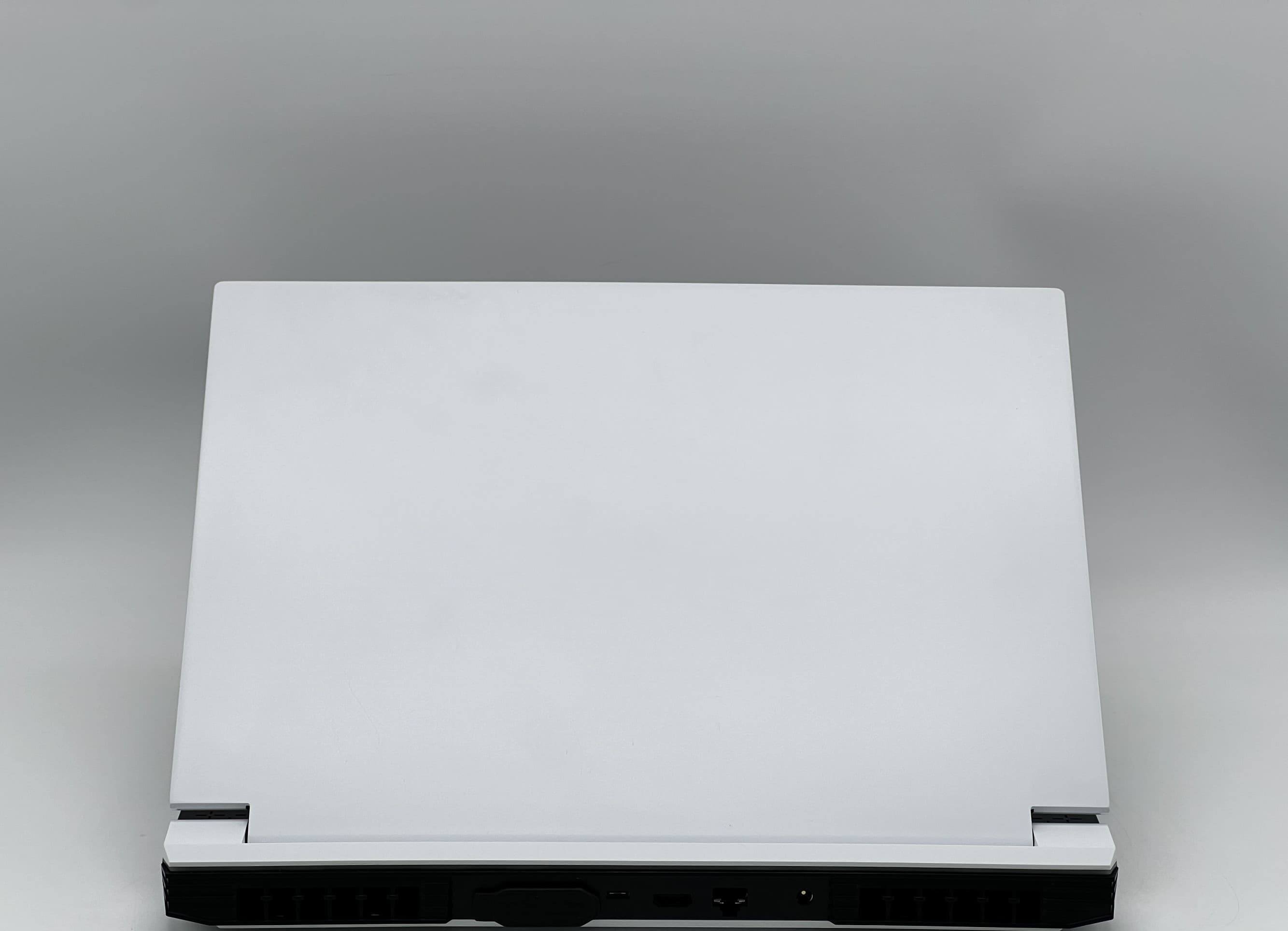 Eluktronics PROMETHEUS XVI G2 16" i7-13700HX 32/2048 RTX 4080 12GB - фото 4