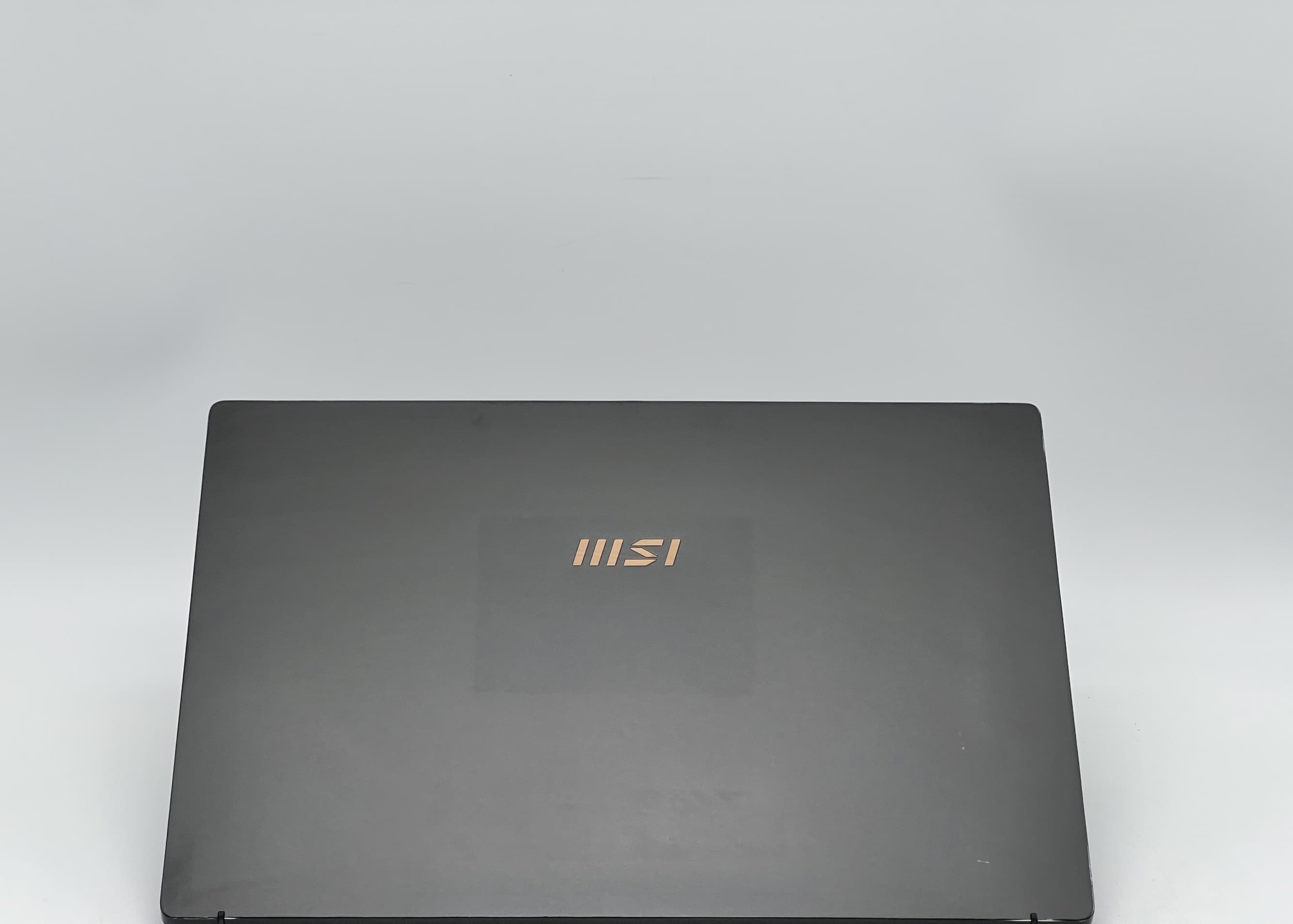 MSI Summit B14 A11M-077US i5-1135G7 16/512 - фото 4