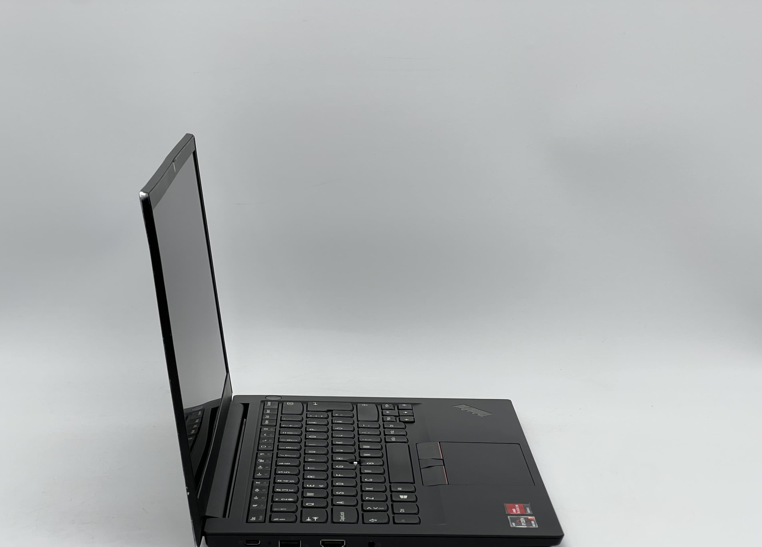 Lenovo ThinkPad E14 Gen2 Ryzen 3 4300U 8/240 - фото 2