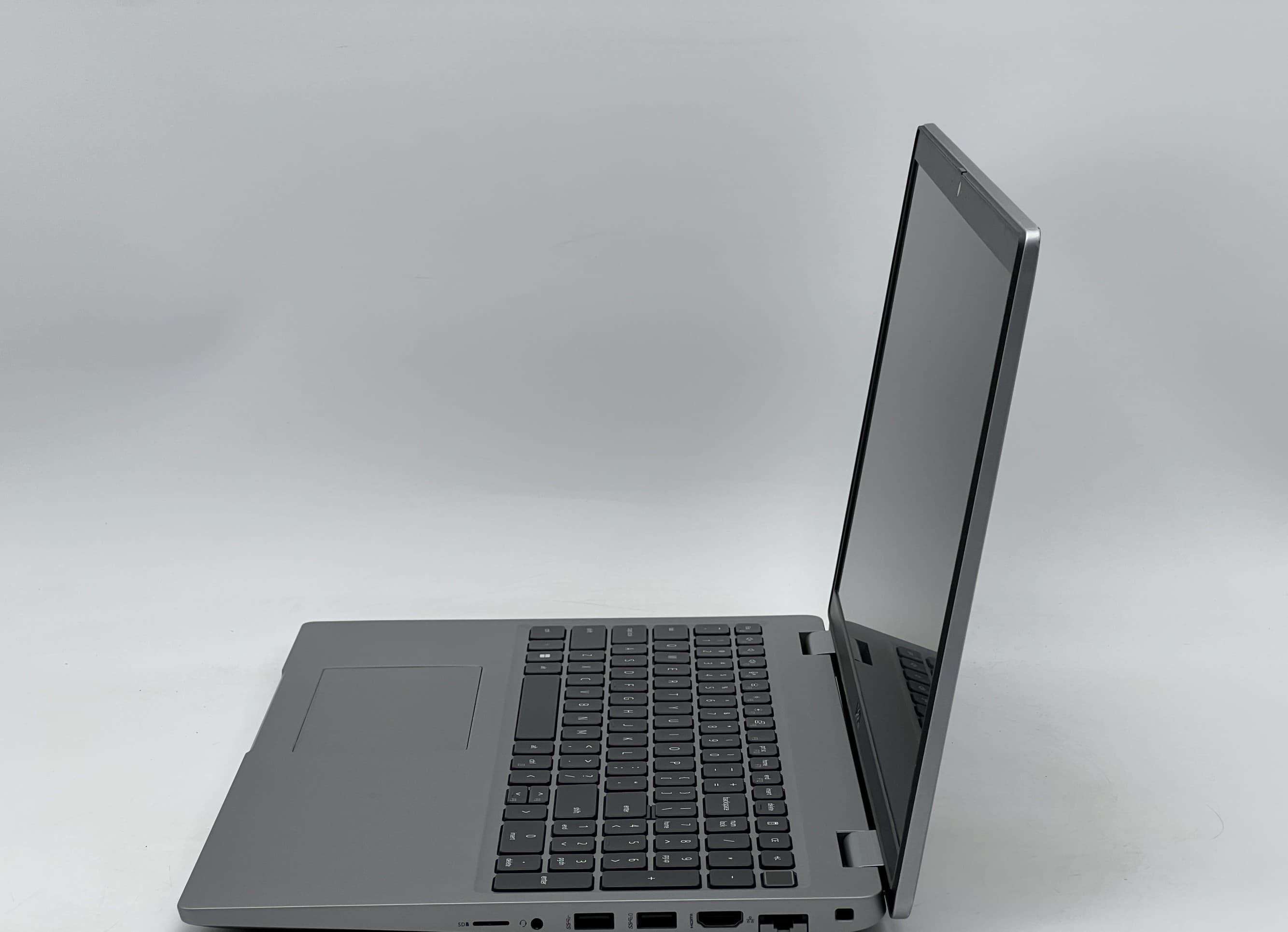 Dell Latitude 5520 15" i5-1145G7 16/240 - фото 3