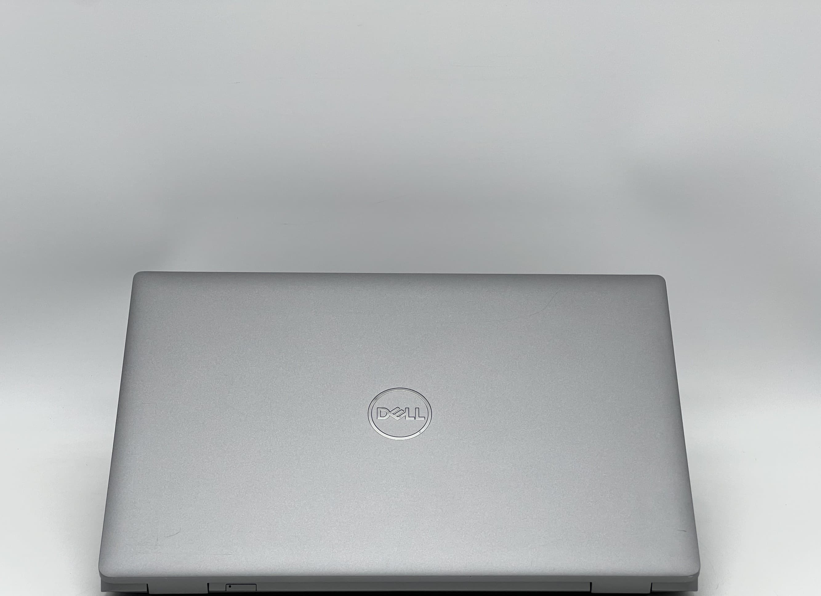 Dell Latitude 5520 15" i5-1145G7 16/240 - фото 4