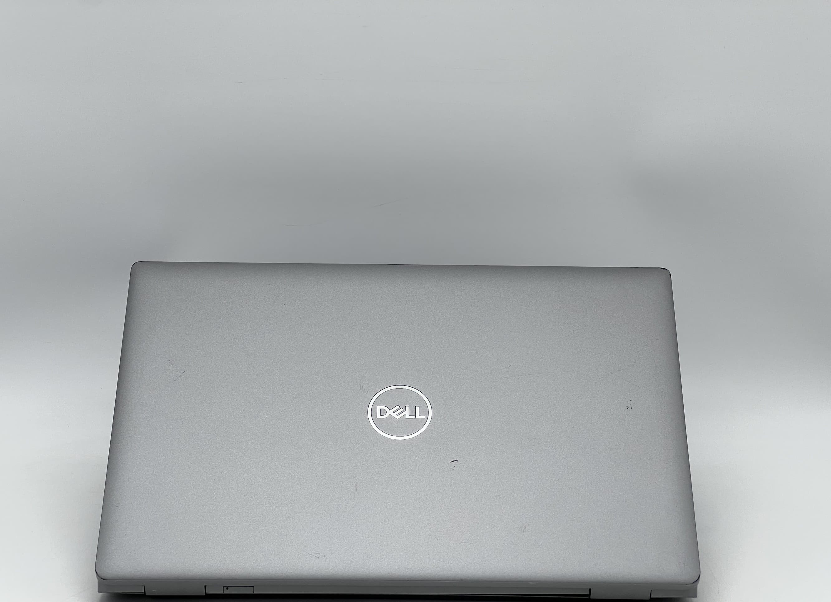 Dell Latitude 5520 15" i5-1145G7 16/240 - фото 4