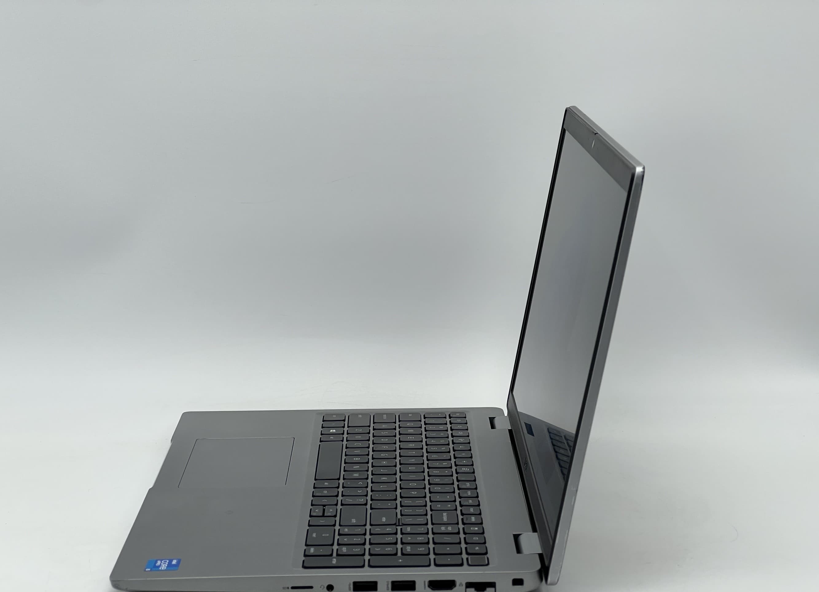 Dell Latitude 5520 15" i5-1145G7 16/240 - фото 3