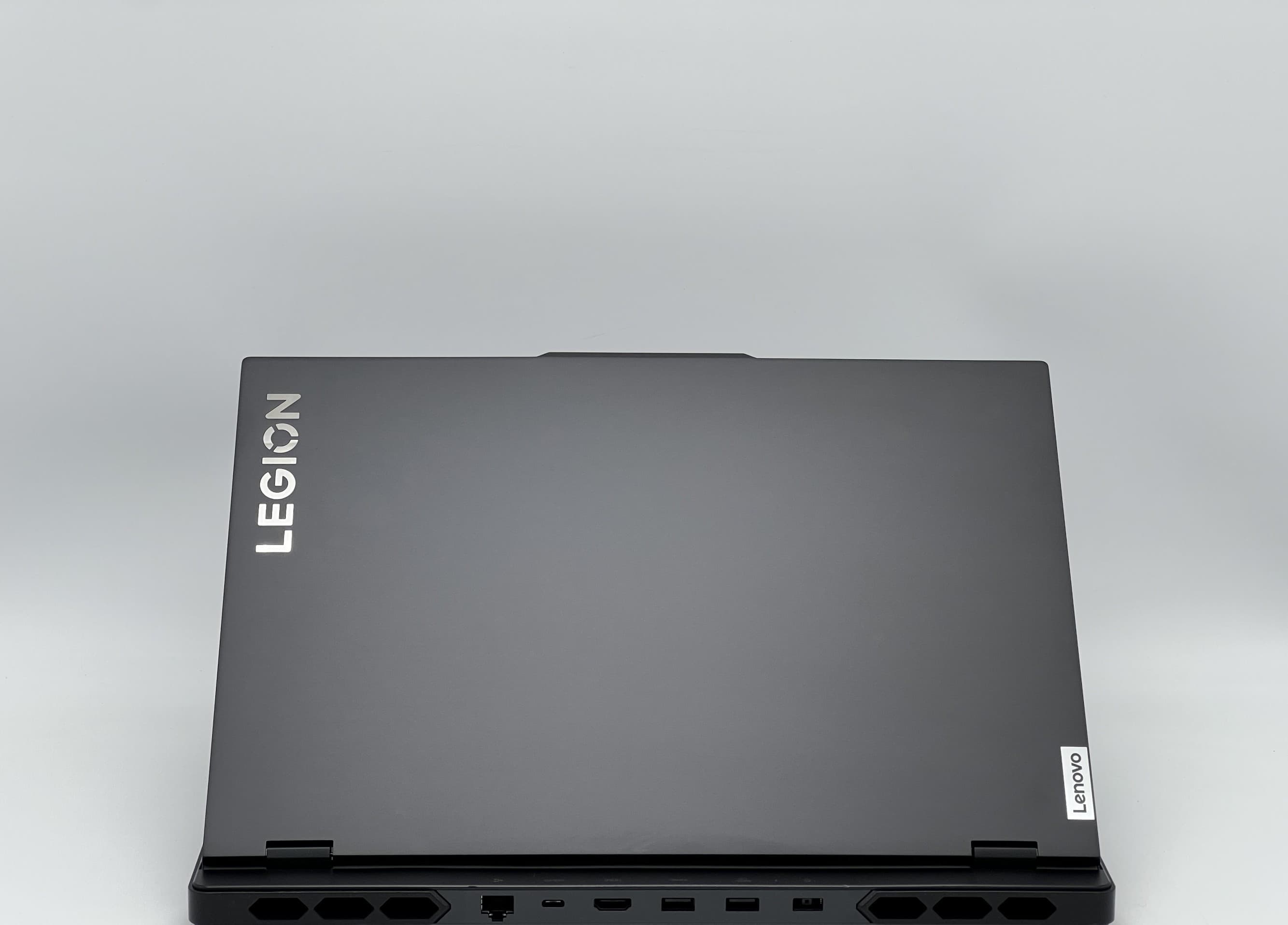 Lenovo Legion Pro 7 16IRX9H i9-14900HX 32/960 RTX 4080 12GB - фото 4