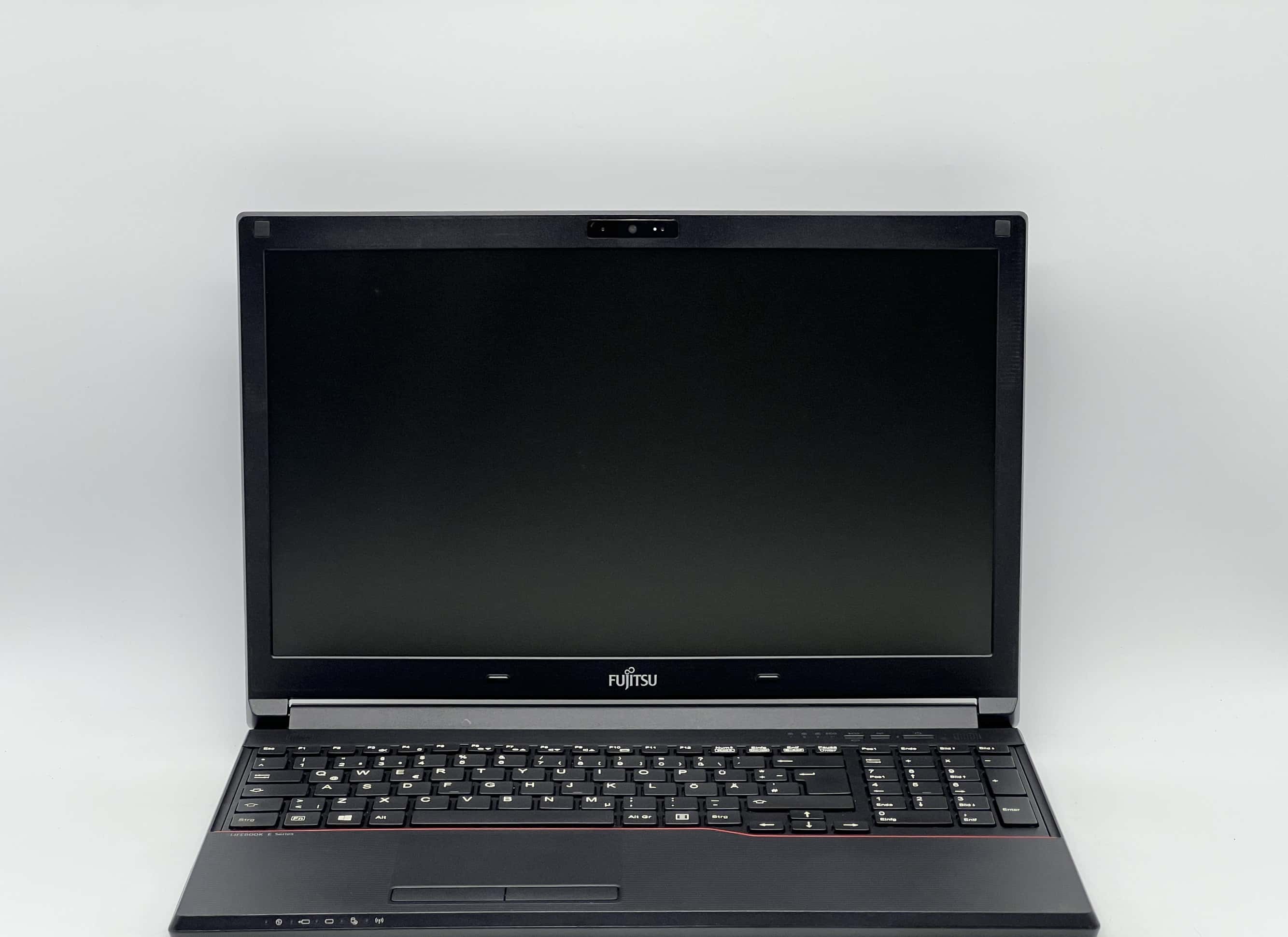 Fujitsu LifeBook E556 15" i5-6200U 8/120
