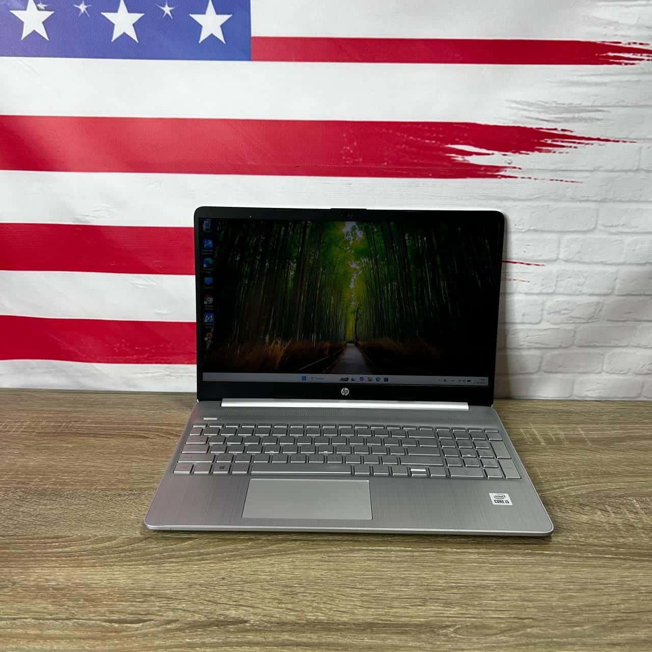 HP Laptop 15-dy1036nr 15.6" FHD Core i5-1035G1 CPU 8/256
