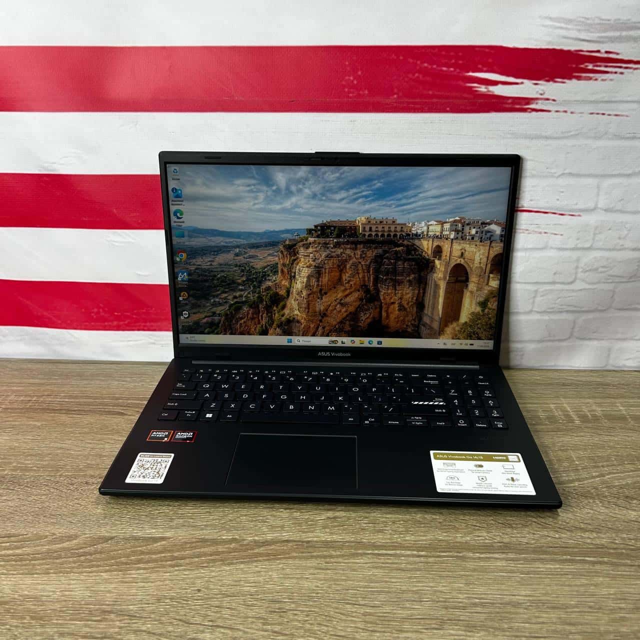 Asus Vivobook E1504FA-WS51-D 15.6" FHD RYZEN 5 40 with Radeon Graphics 8/512