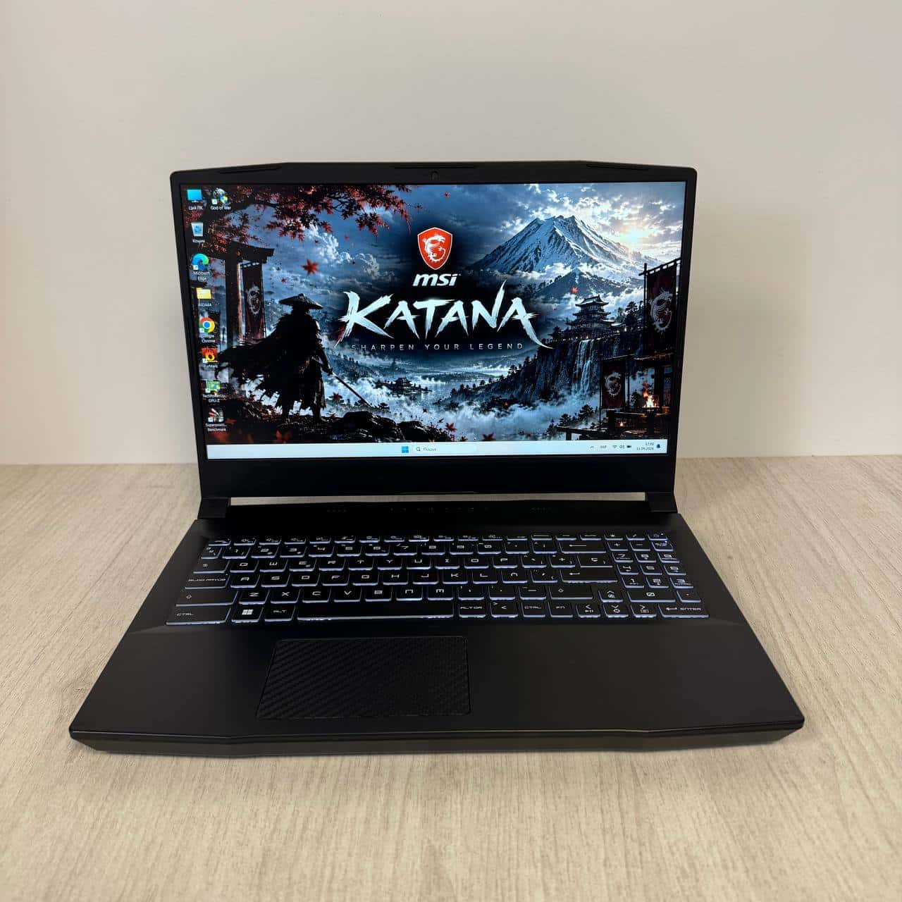 MSI Katana GF66 11UC 15.6" FHD 120Hz Core i5-11400H 8/1.024TB RTX 3050 4GB
