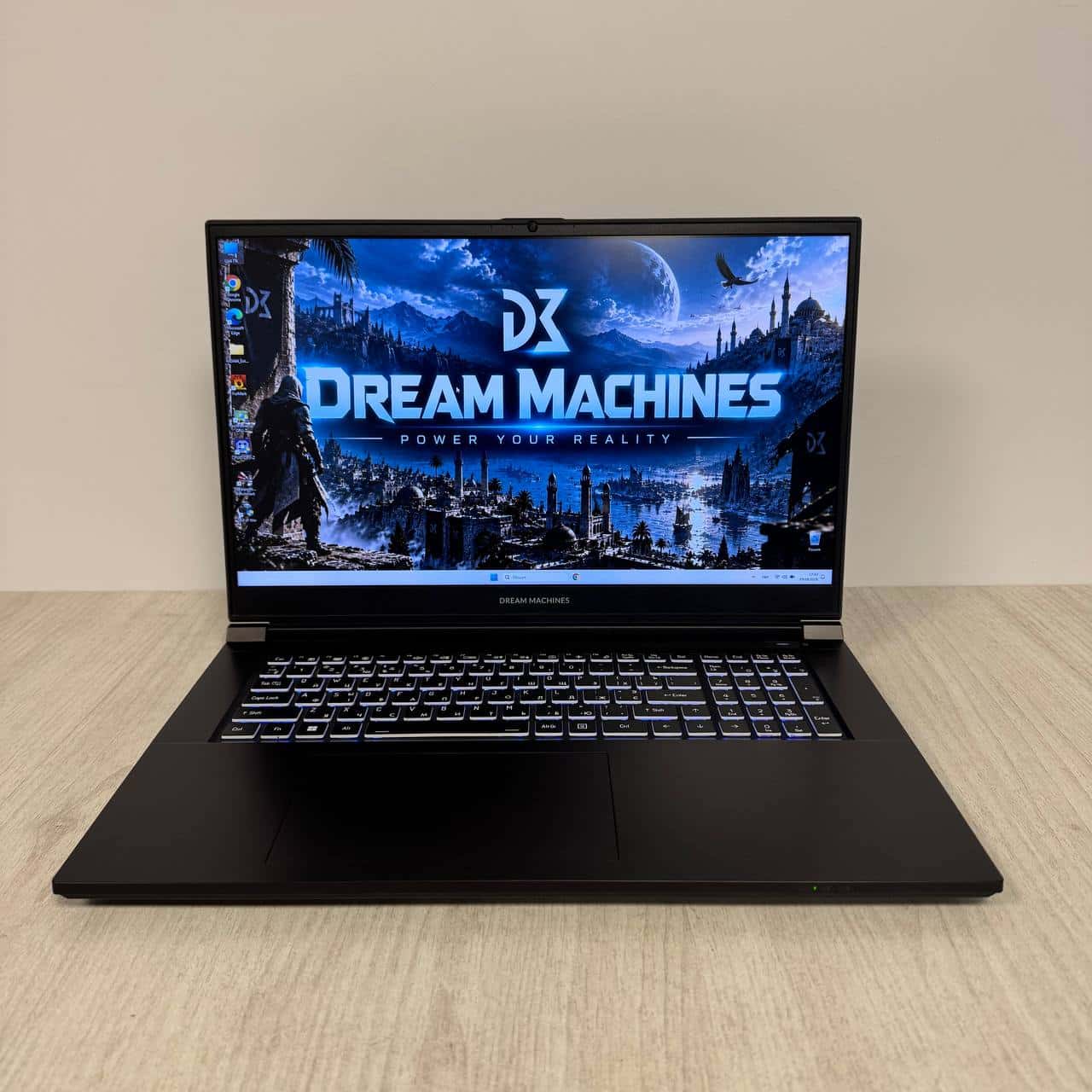 Dream Machines RG2050-17UA31 17.3" FHD 144Hz Core i5-12450H 16/1.024TB RTX 2050 4GB
