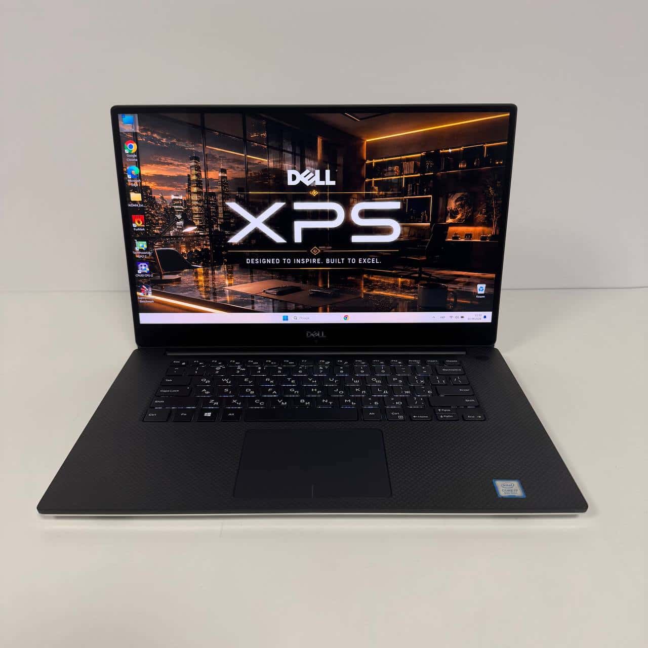 Dell XPS 9570 4K Touch 15.6" Core i7-8750H 8/256 GTX 1050 Ti 4GB