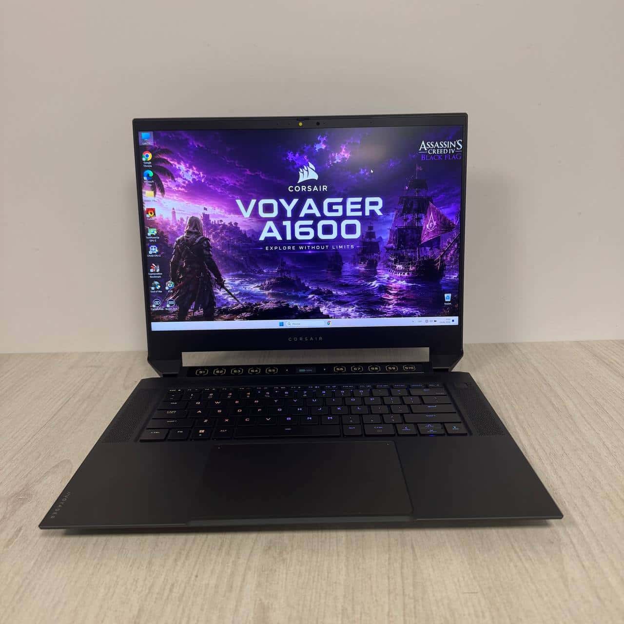 Corsair Voyager A1600 QHD 240Hz Ryzen 9 6900HS 16/512 RX 6800M
